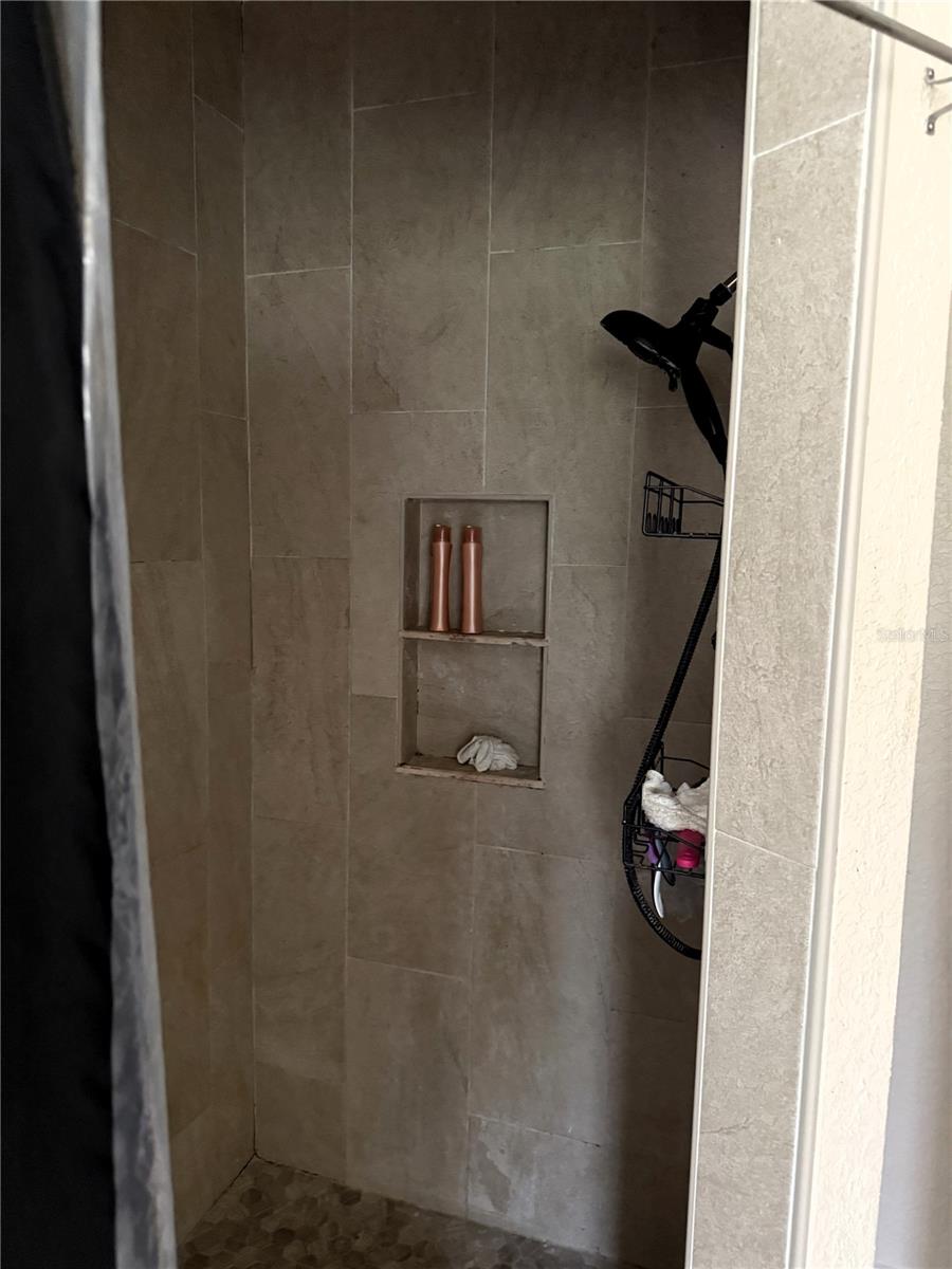 Image 23 of 42 For 13517 Citrus Way