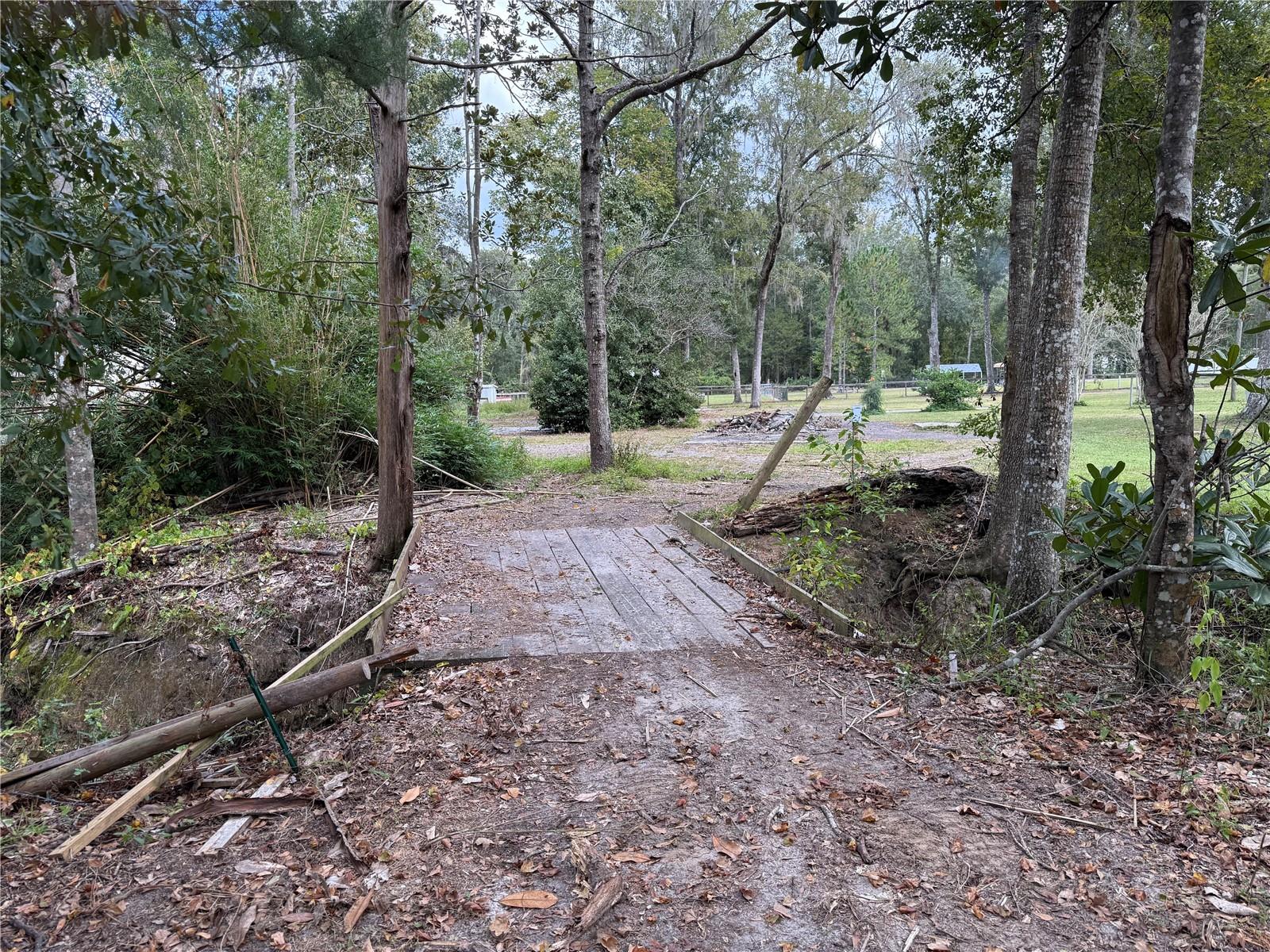 Image 36 of 42 For 13517 Citrus Way