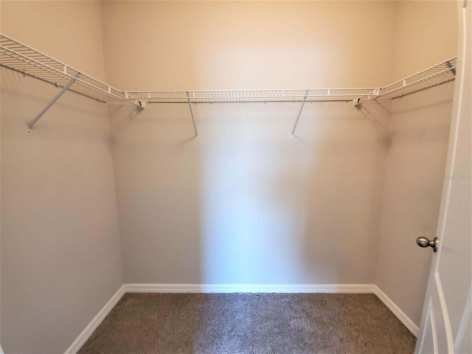 Listing photo id 8 for 8342 Pine River Road