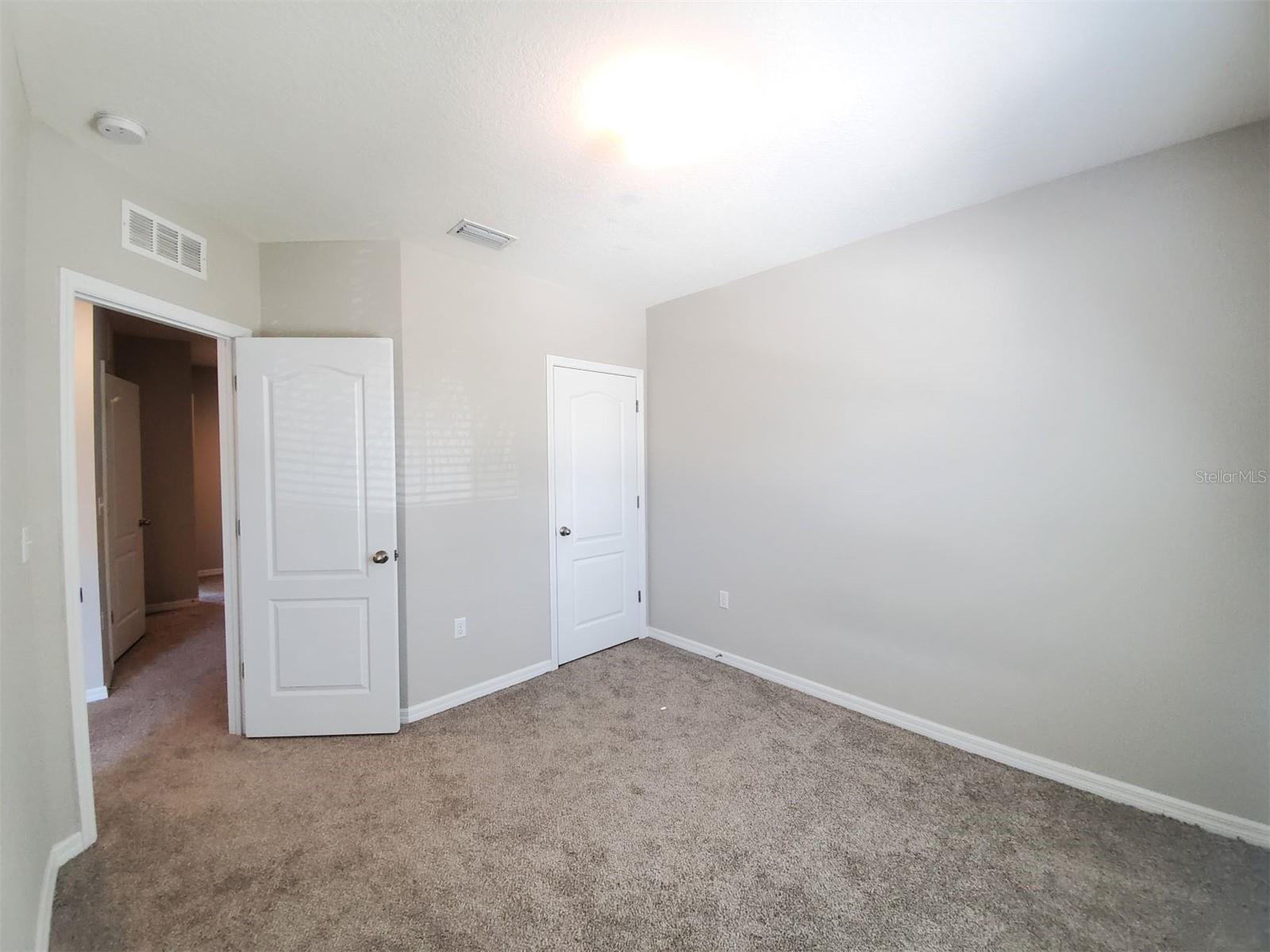 Listing photo id 12 for 8342 Pine River Road