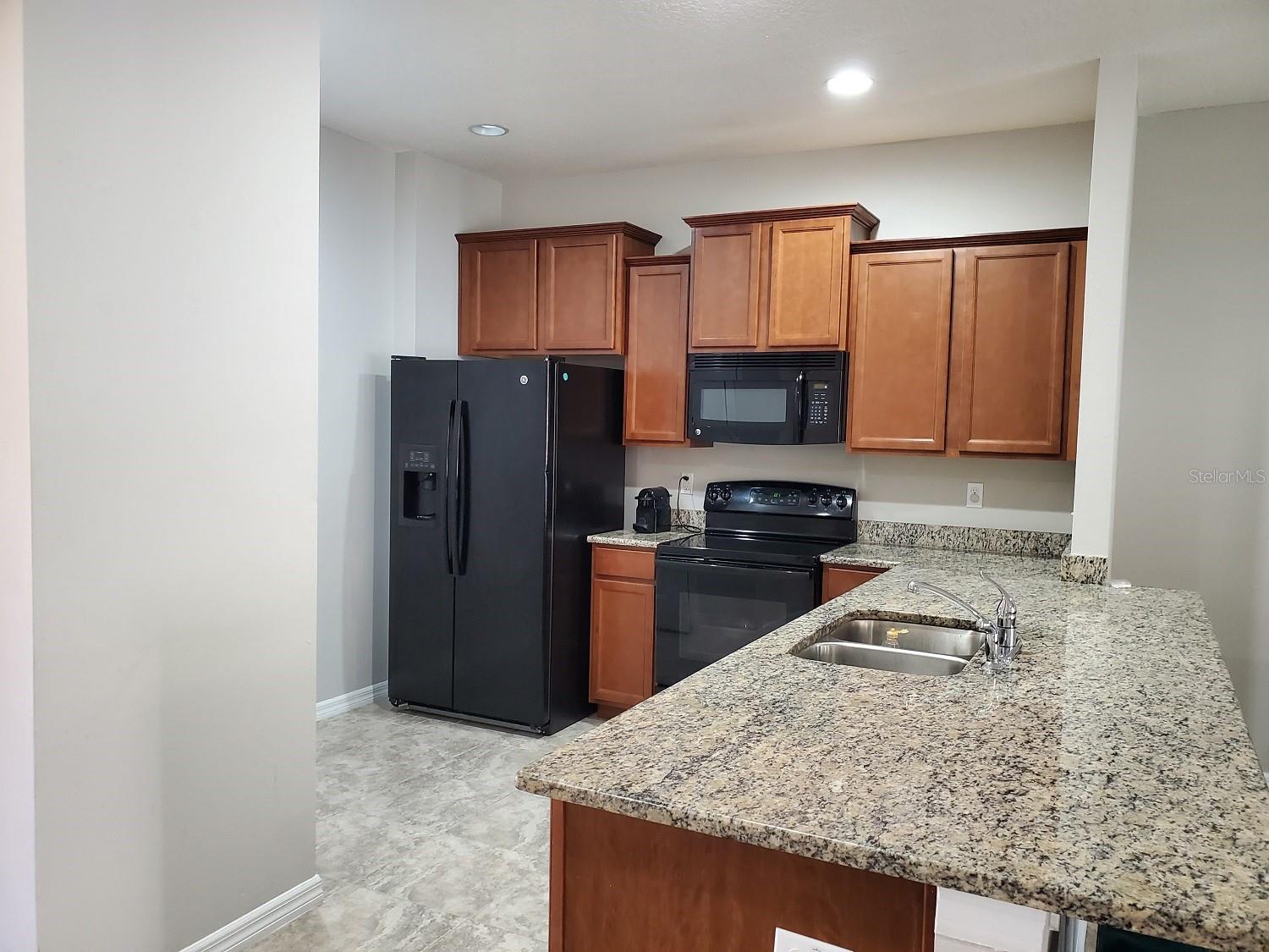 Listing photo id 1 for 8342 Pine River Road