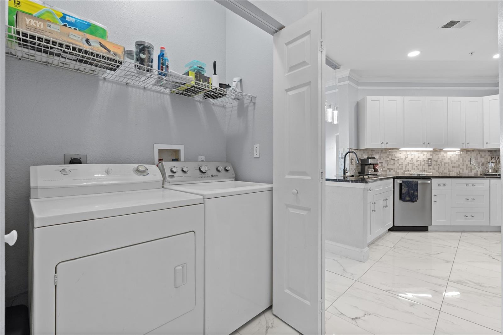 Image 13 of 36 For 4333 Bayside Village Drive 110