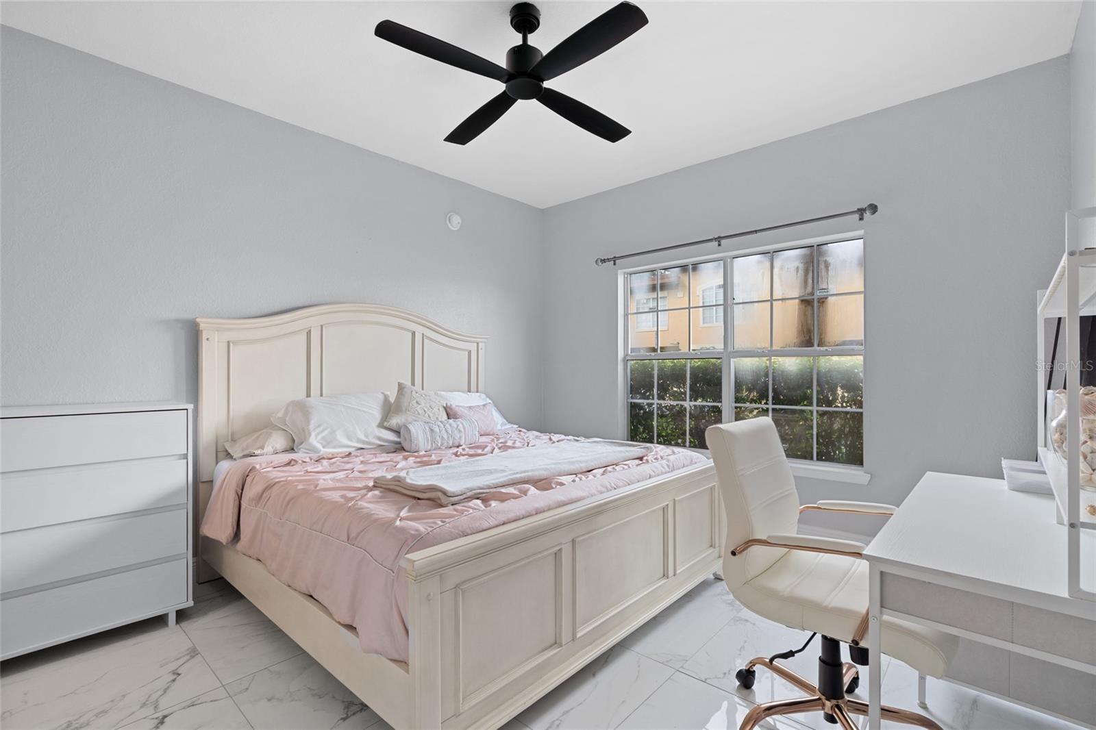 Image 14 of 36 For 4333 Bayside Village Drive 110