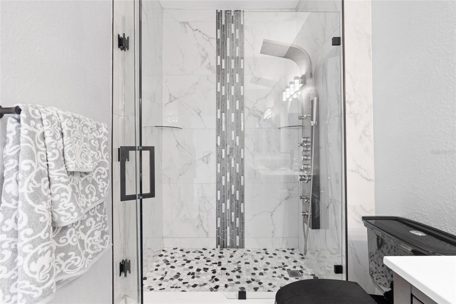 Image 22 of 36 For 4333 Bayside Village Drive 110