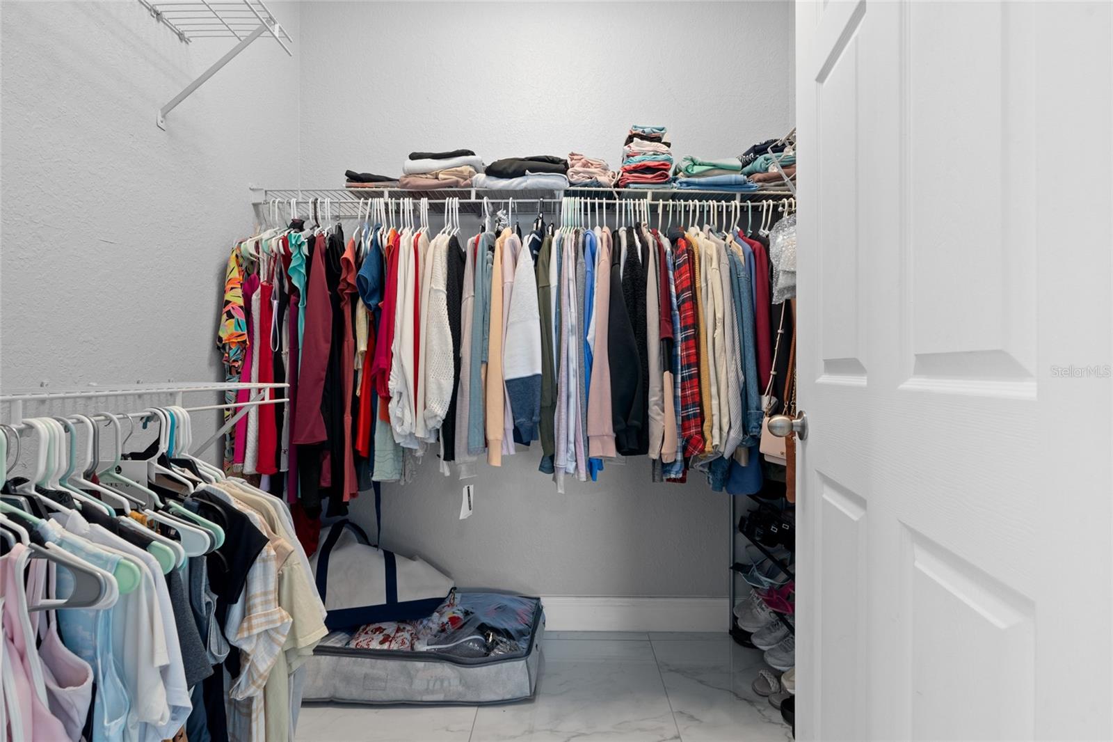 Image 23 of 36 For 4333 Bayside Village Drive 110