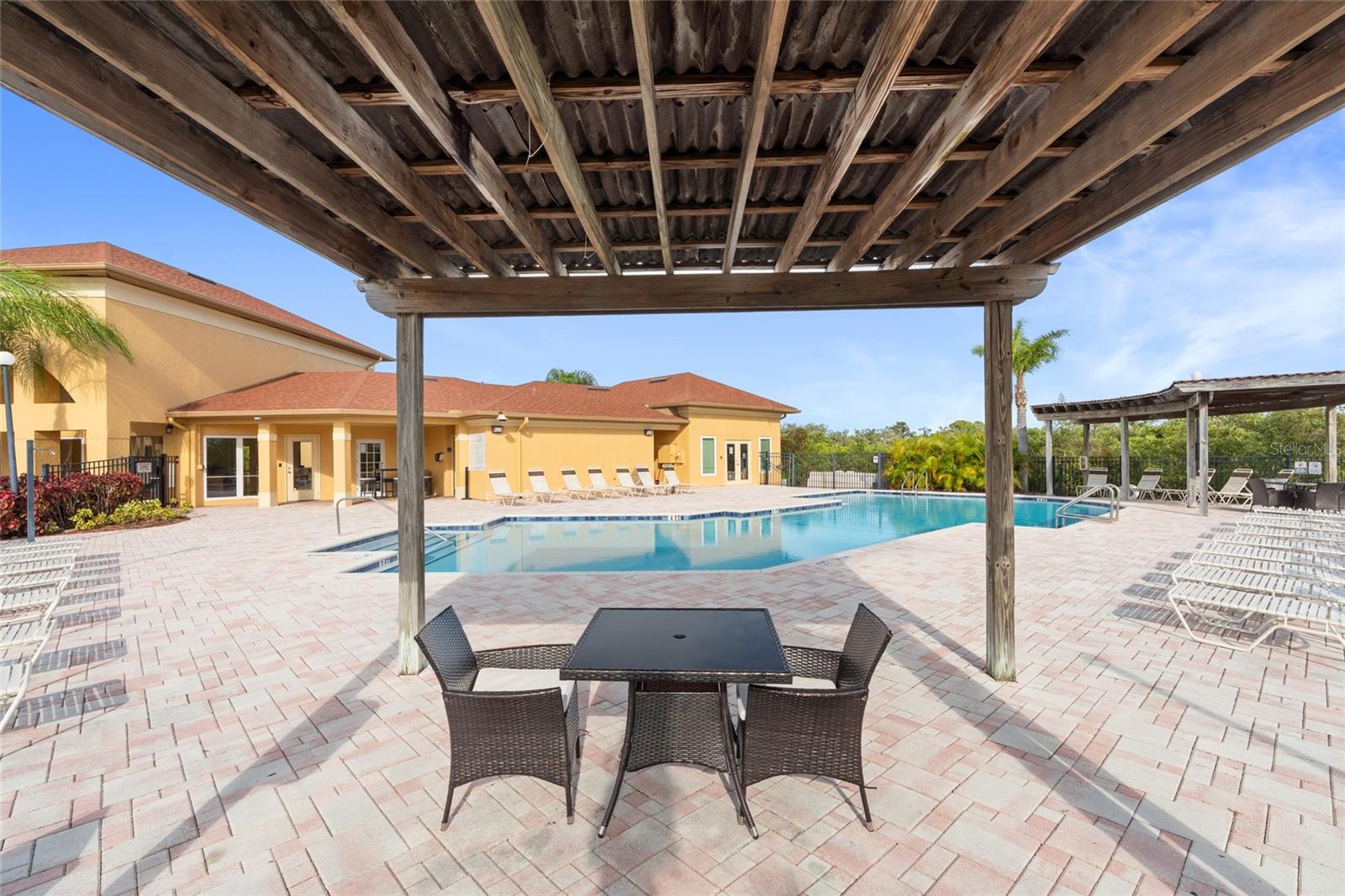 Image 27 of 36 For 4333 Bayside Village Drive 110