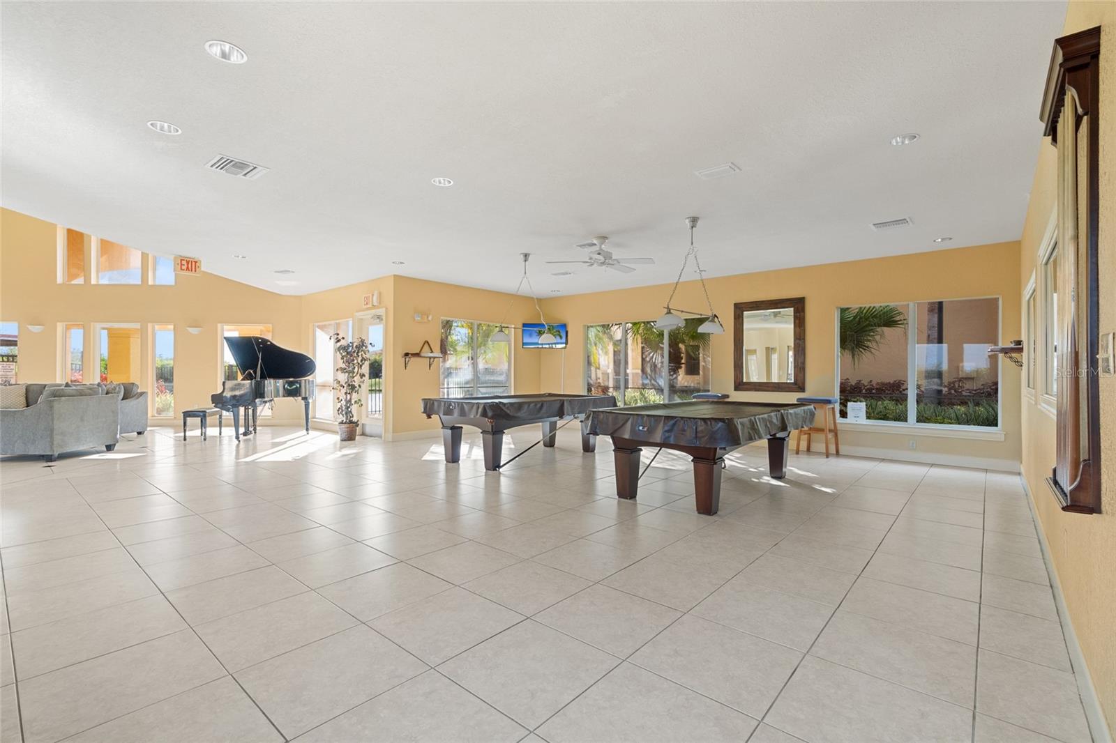 Image 28 of 36 For 4333 Bayside Village Drive 110