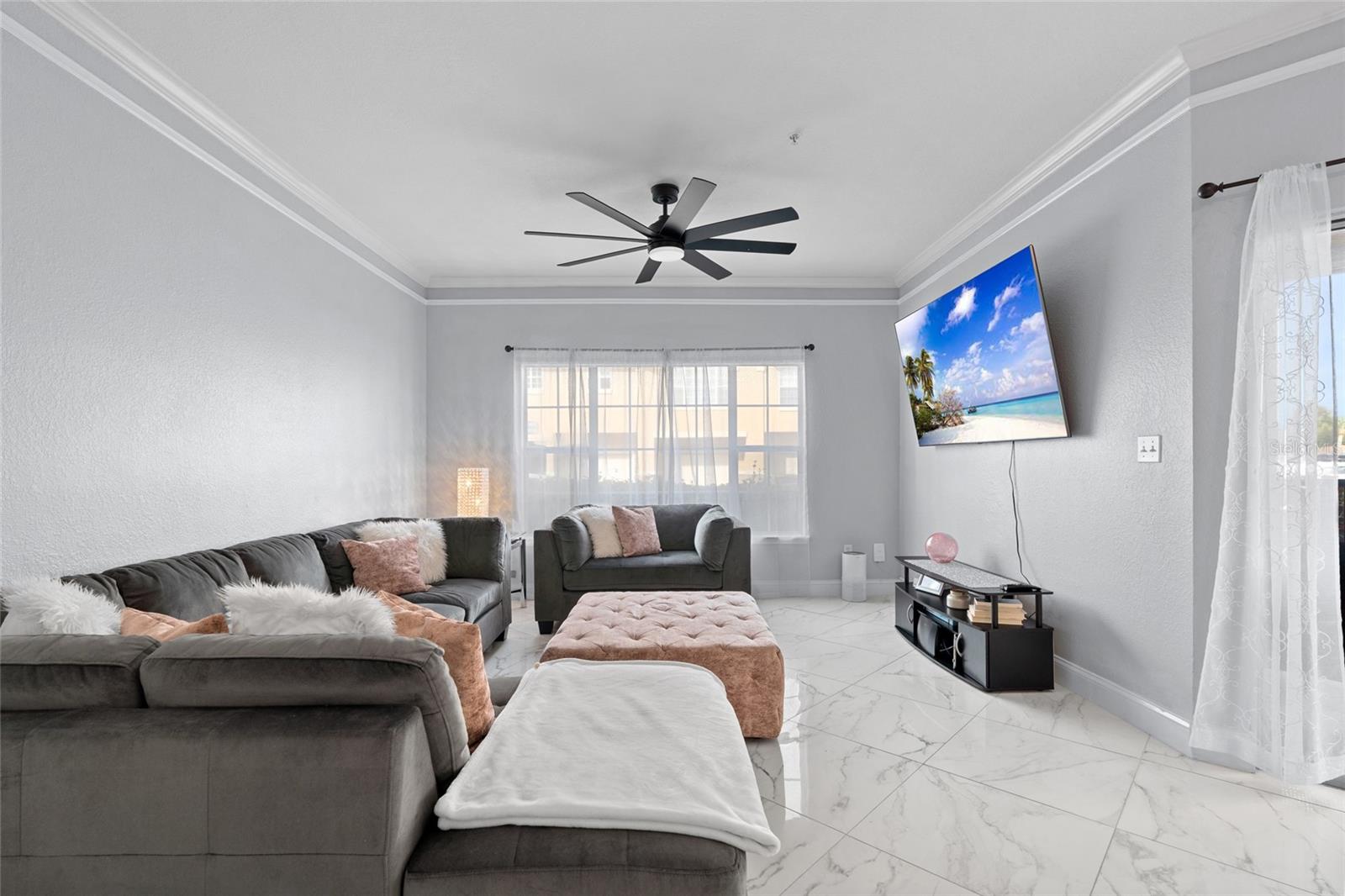 Image 3 of 36 For 4333 Bayside Village Drive 110