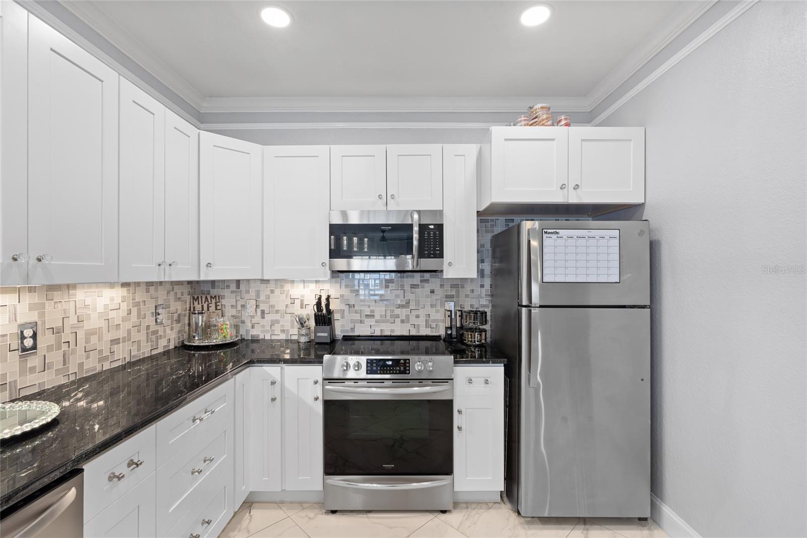 Image 6 of 36 For 4333 Bayside Village Drive 110