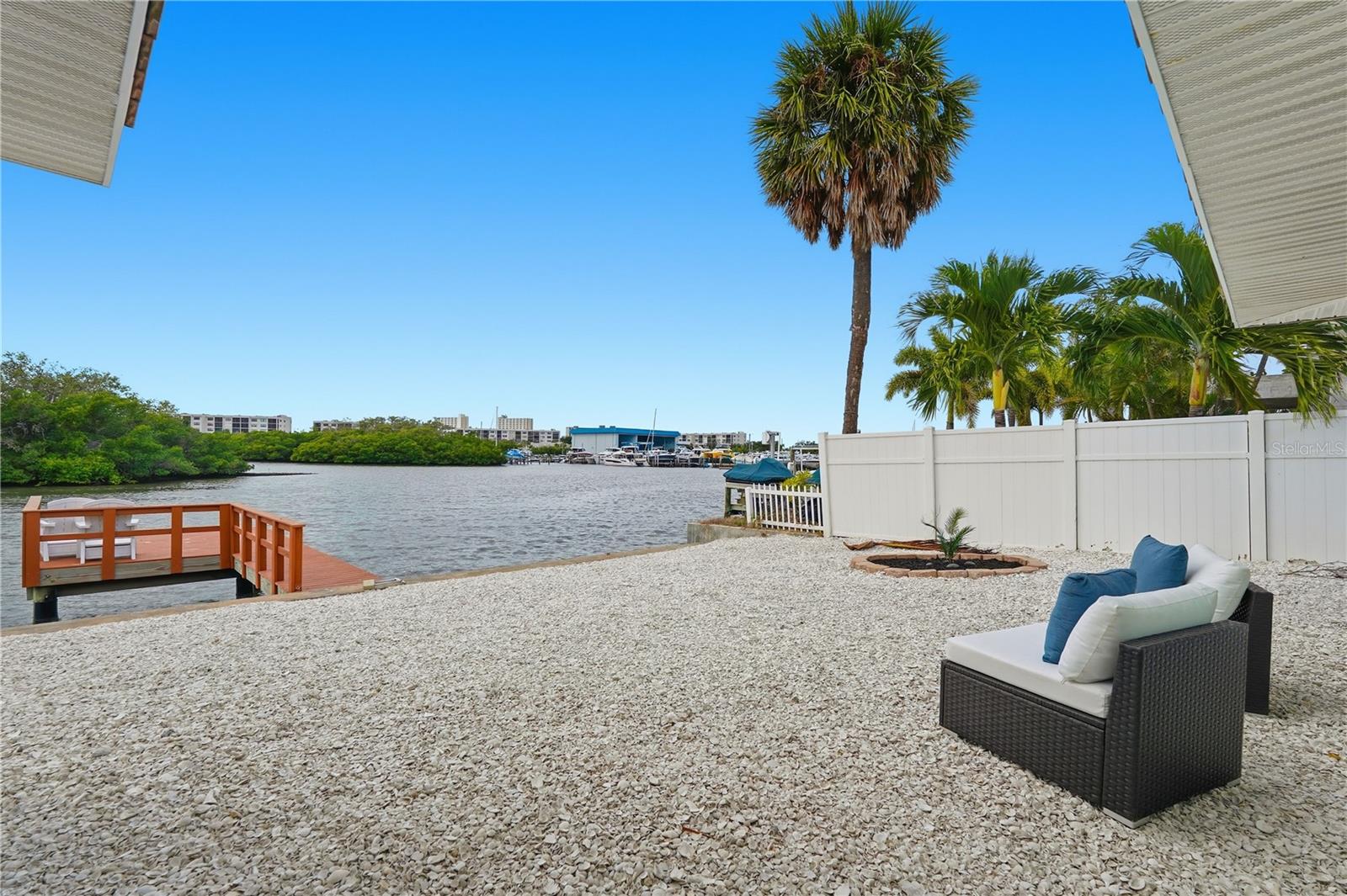 Image 16 of 22 For 1391 Sea Gull Drive S