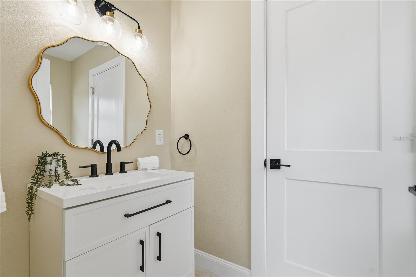 Image 25 of 33 For 1391 Sea Gull Drive S