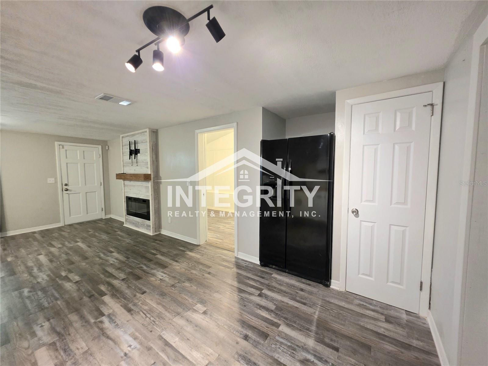 Image 6 of 20 For 3612 Phillips Street