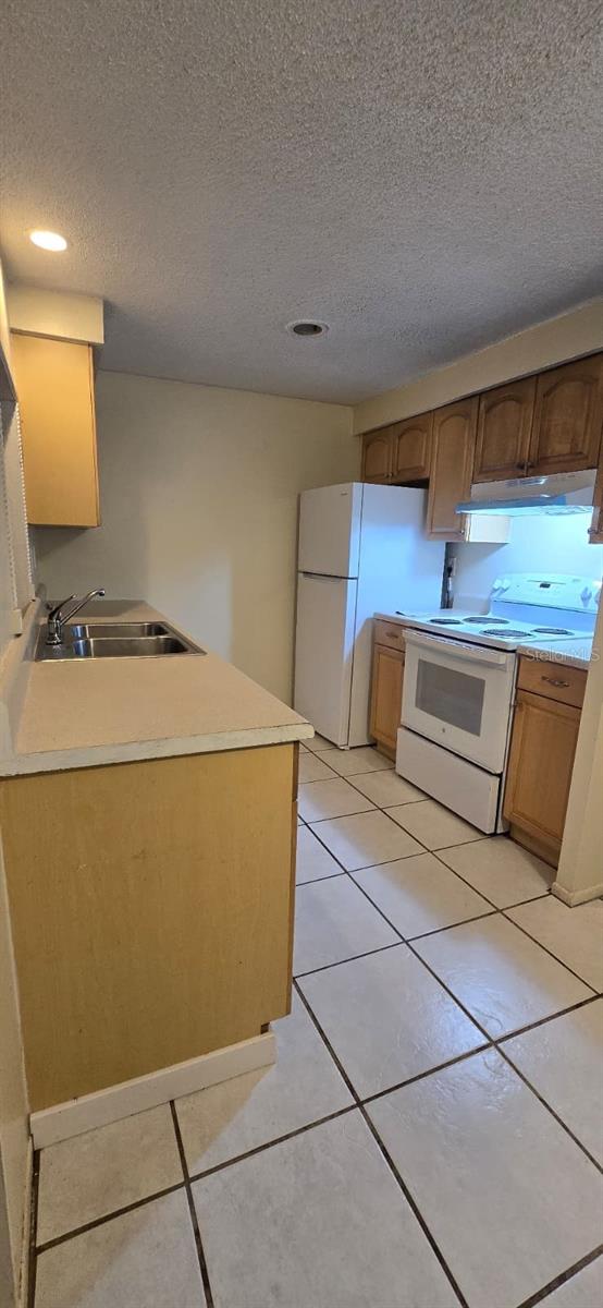 Image 4 of 21 For 401 Skylark Lane Nw