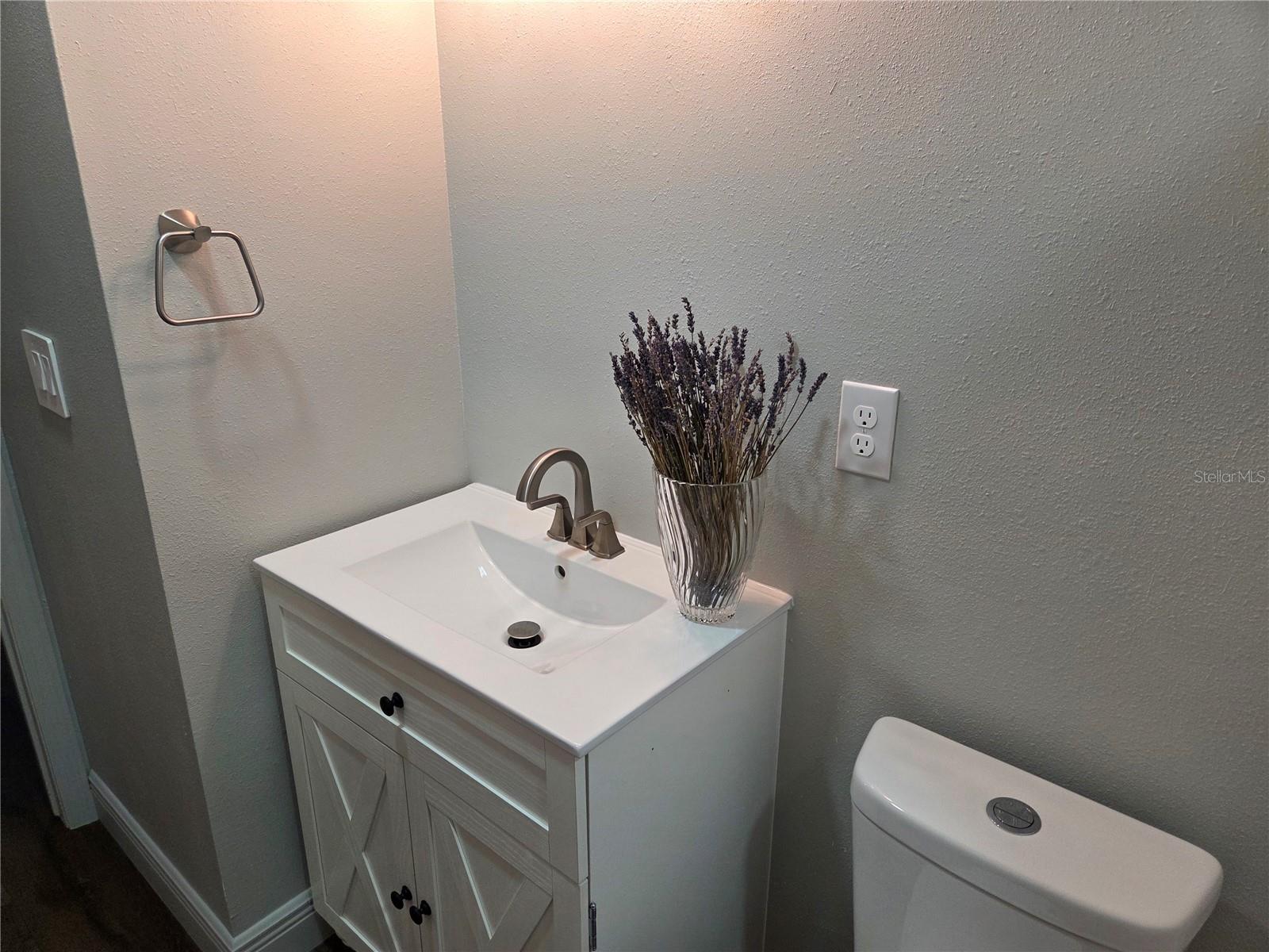 Image 16 of 26 For 604 Timber Bay Circle E