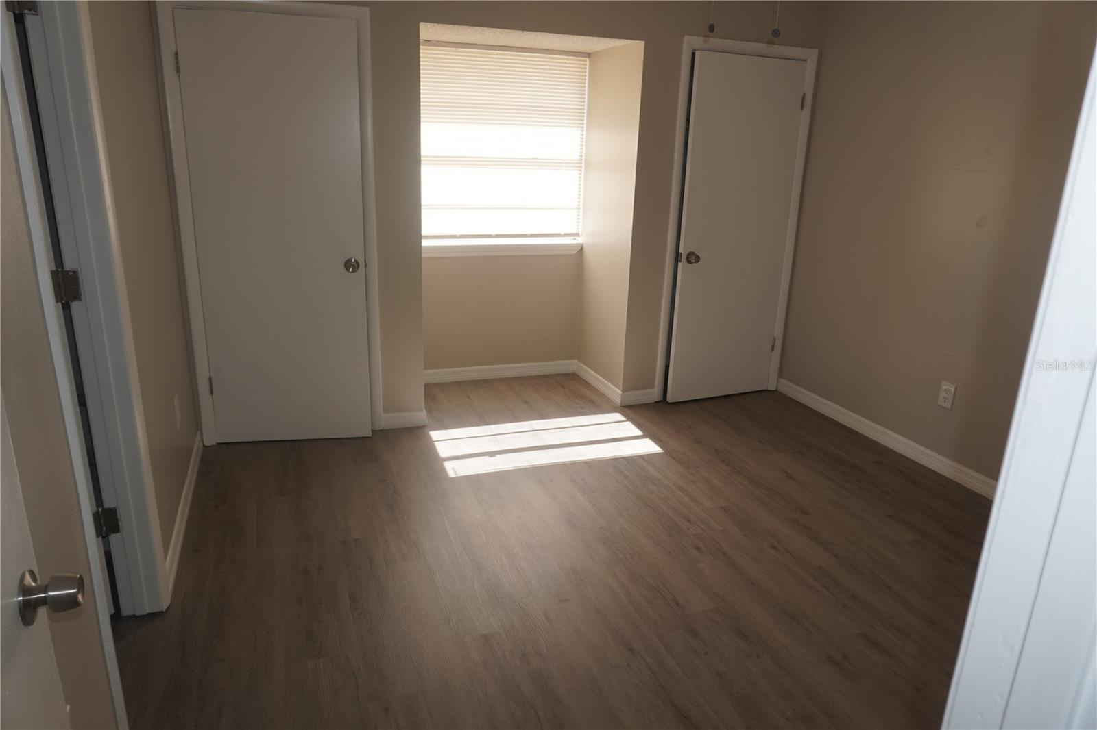 Image 8 of 12 For 8907 Willow Avenue 1-2