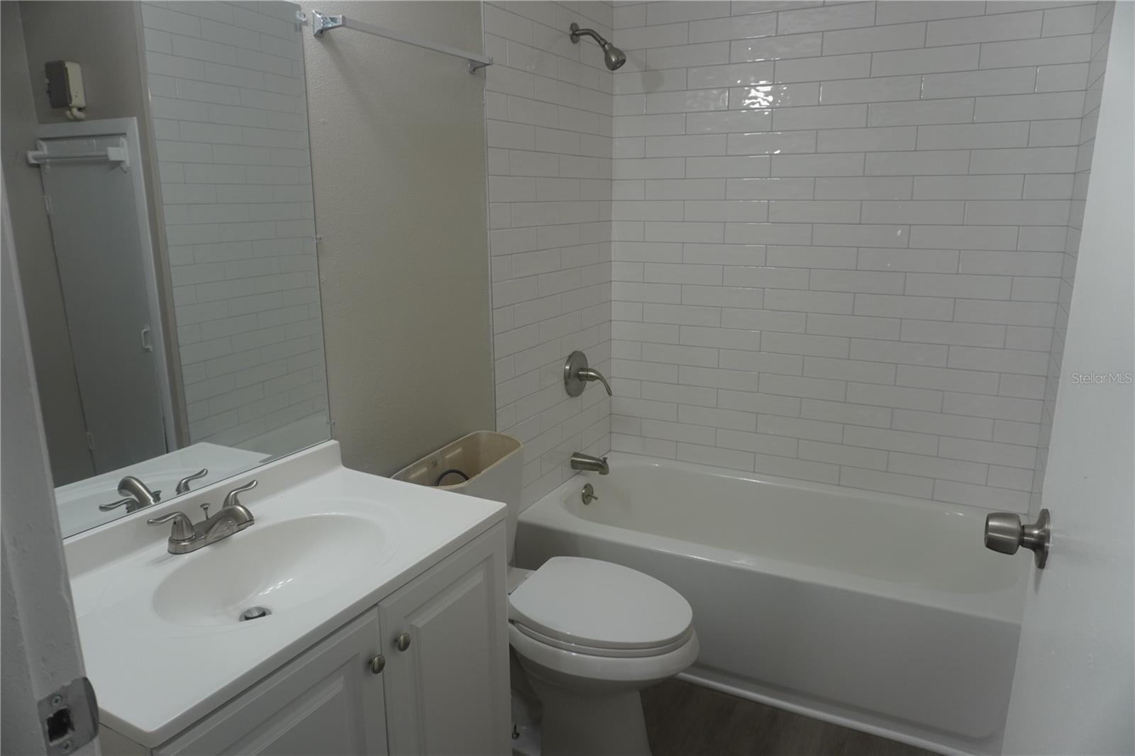 Image 9 of 12 For 8907 Willow Avenue 1-2