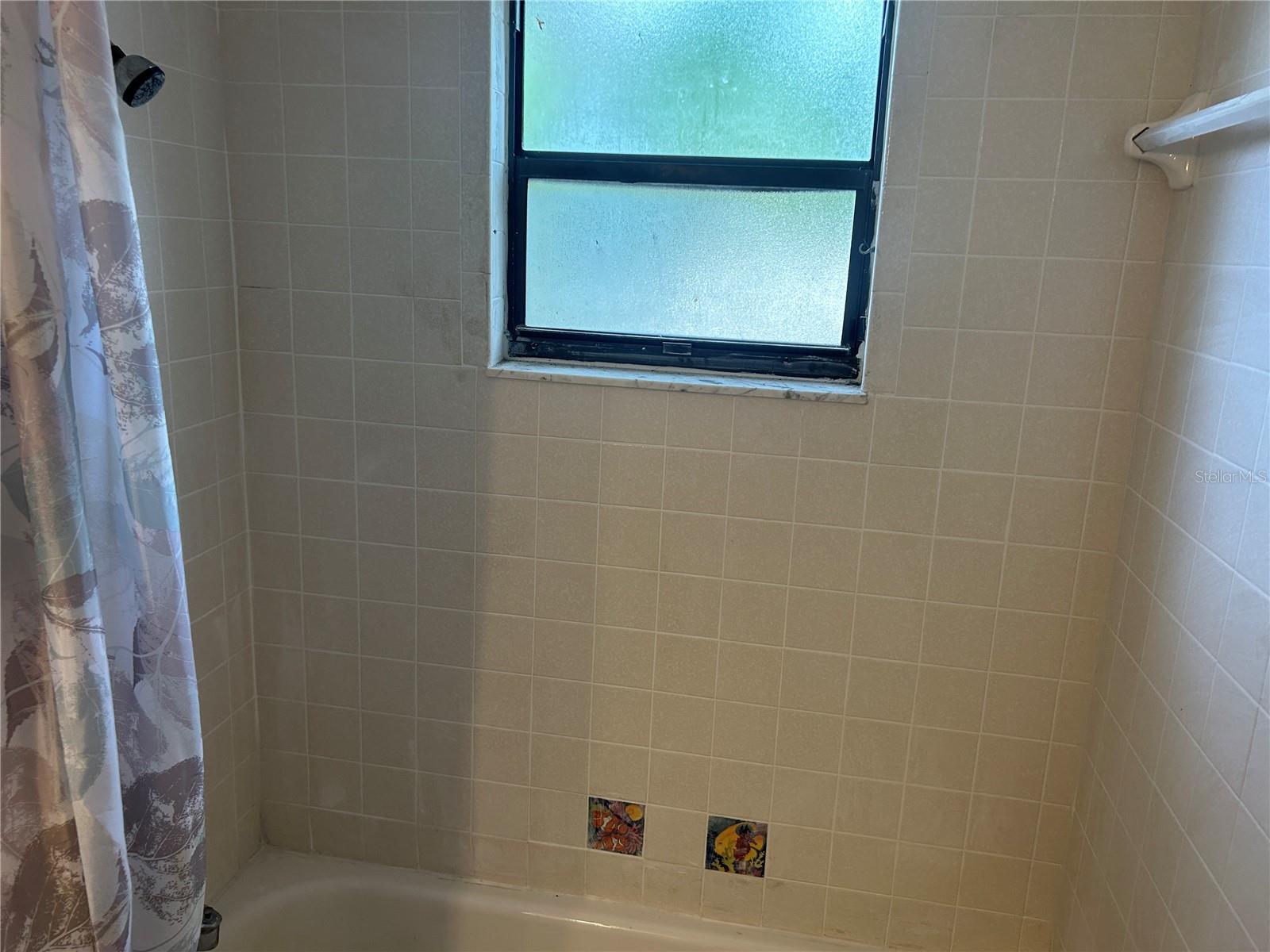 Image 17 of 27 For 6168 Mariner Boulevard