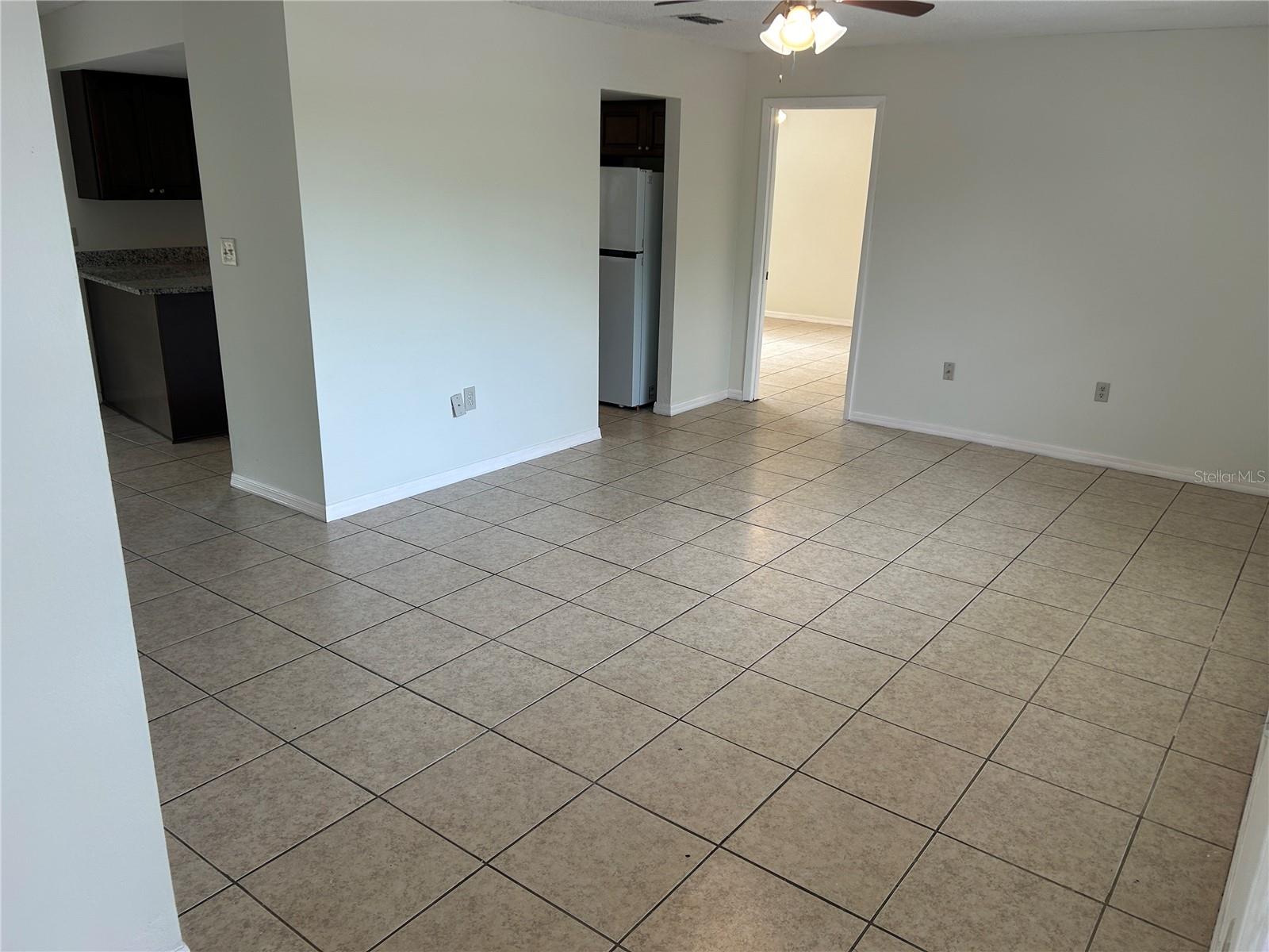 Image 8 of 27 For 6168 Mariner Boulevard