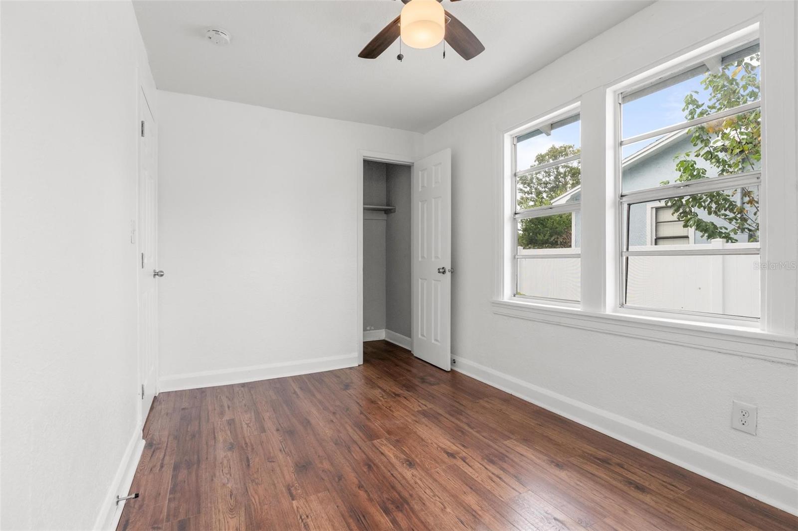 Image 18 of 30 For 2331 16th Avenue S