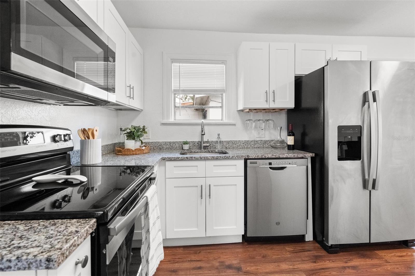 Image 24 of 30 For 2331 16th Avenue S