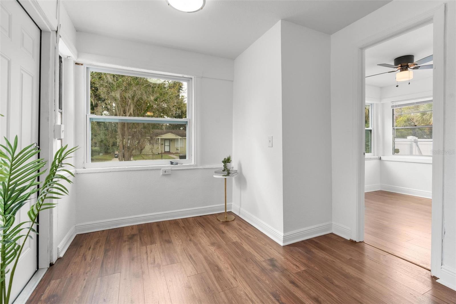 Image 5 of 30 For 2331 16th Avenue S