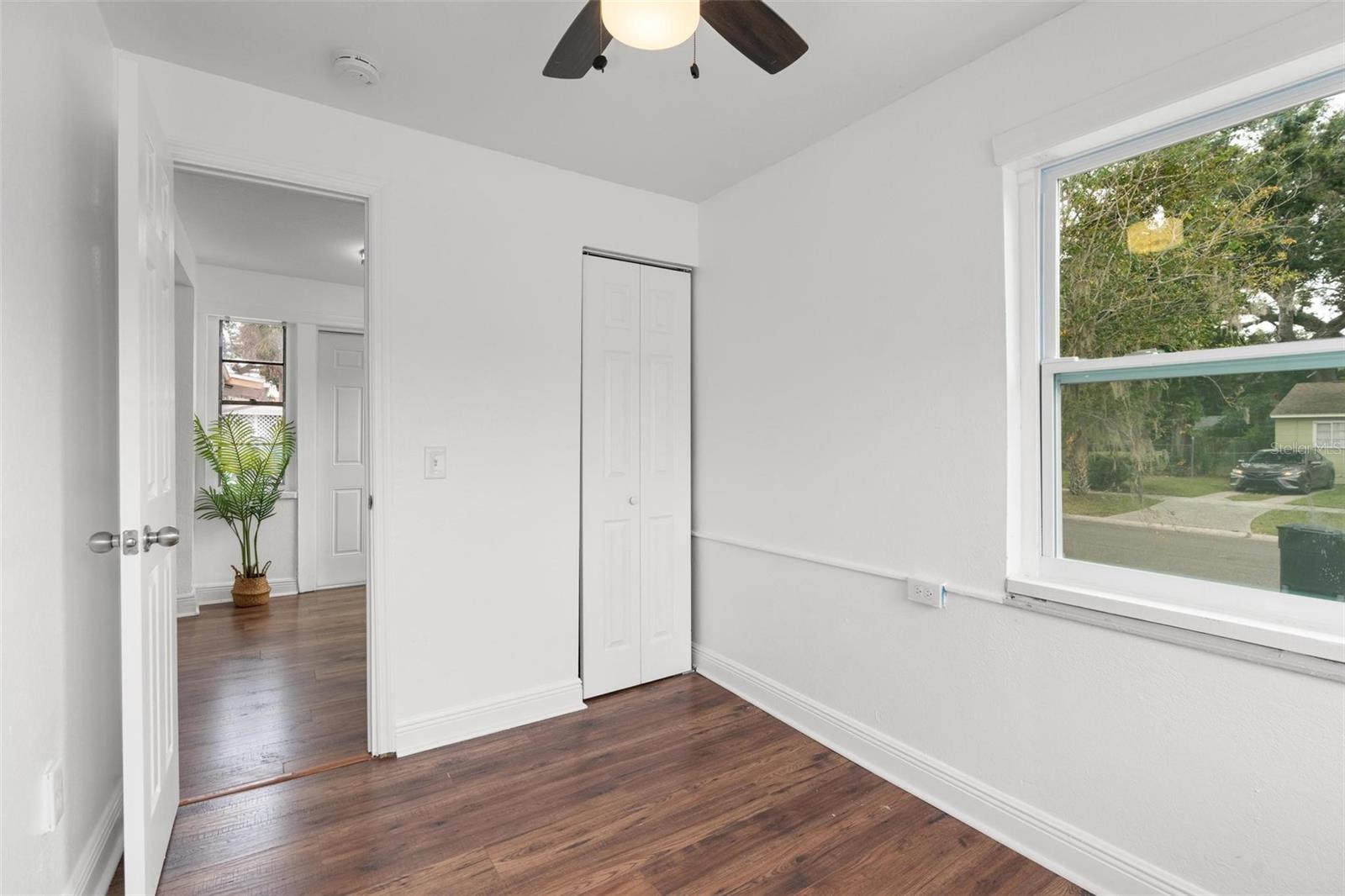 Image 7 of 30 For 2331 16th Avenue S