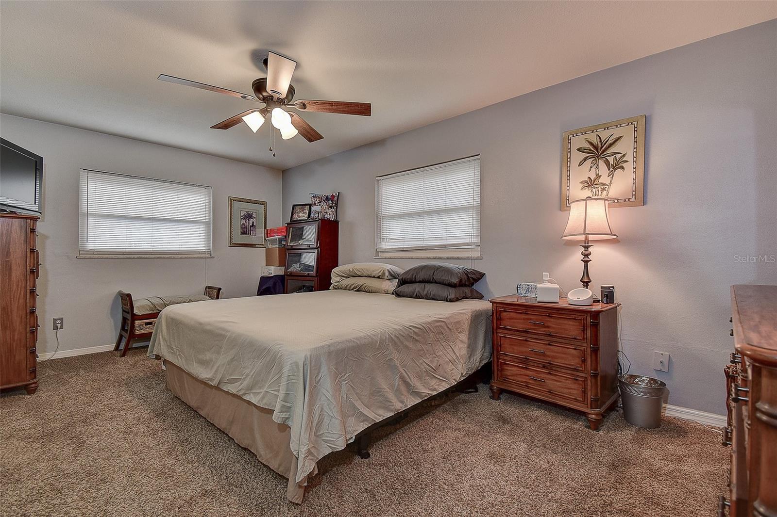 Image 14 of 30 For 594 Deville Drive E