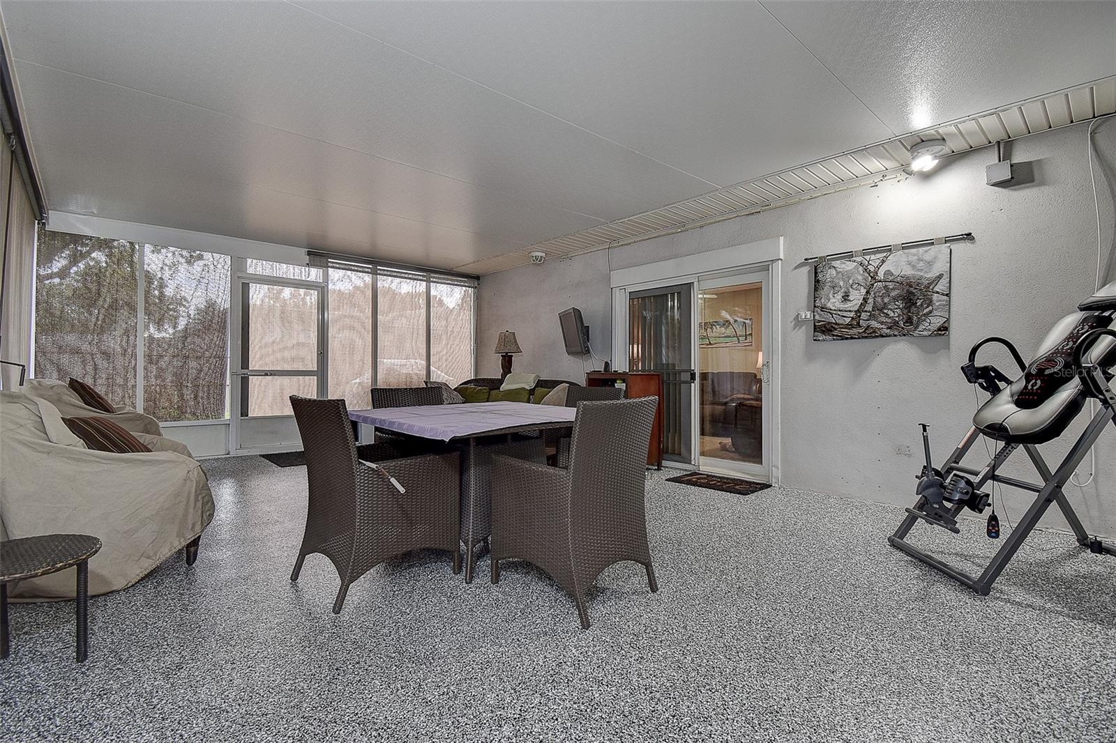 Image 21 of 30 For 594 Deville Drive E