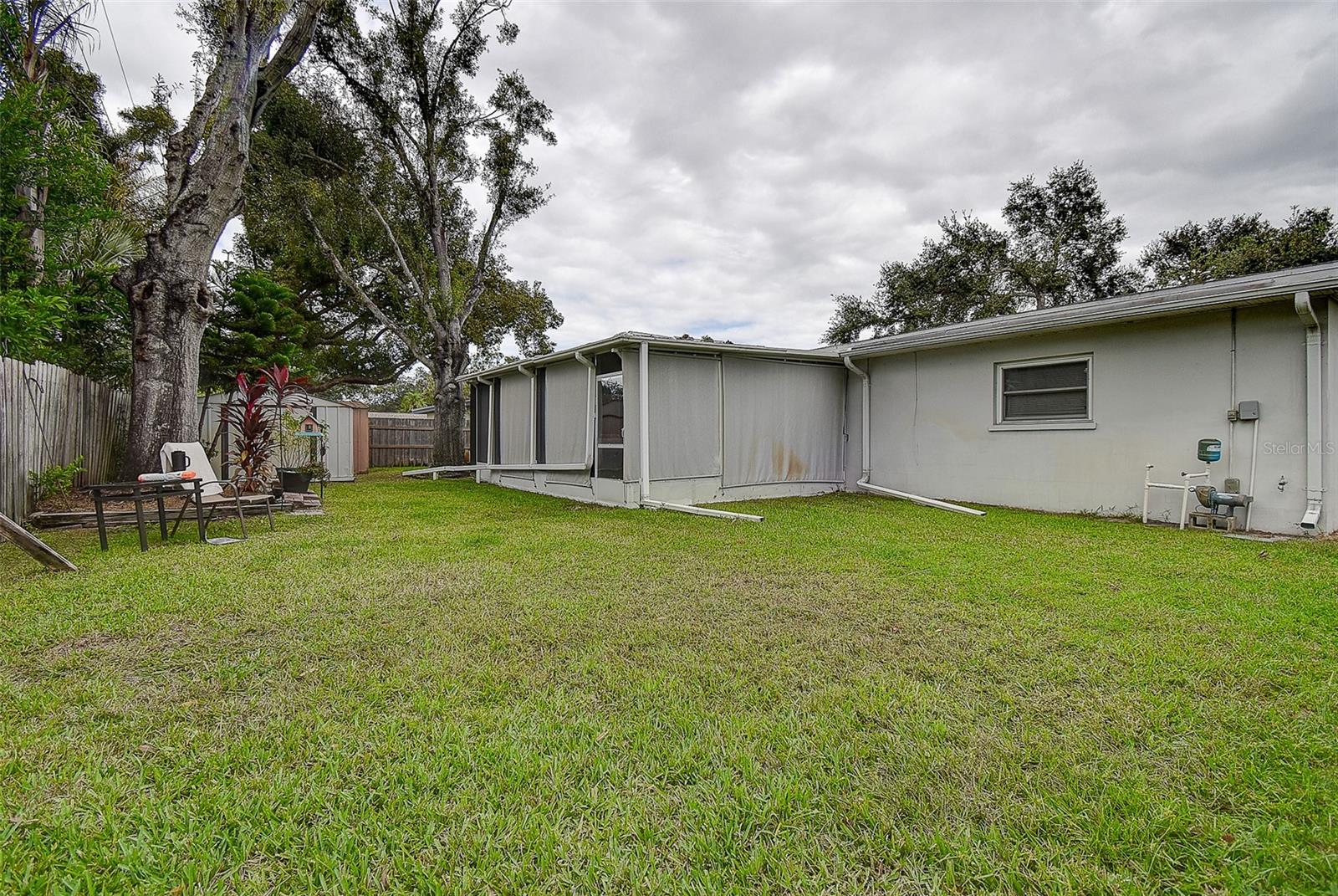 Image 24 of 30 For 594 Deville Drive E