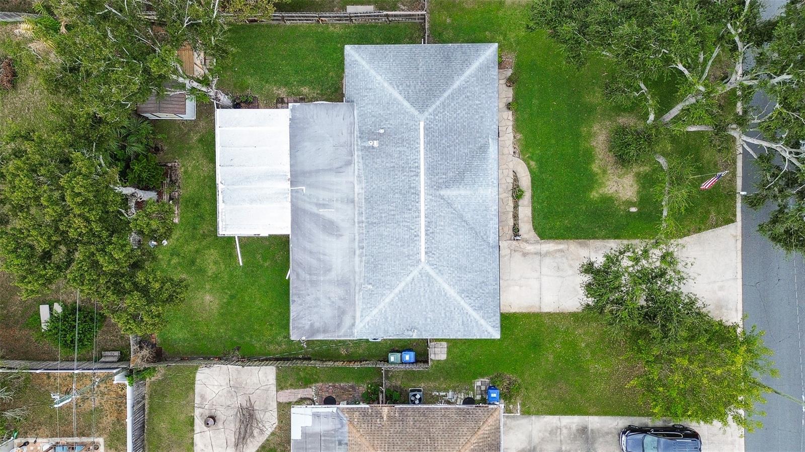 Image 27 of 30 For 594 Deville Drive E