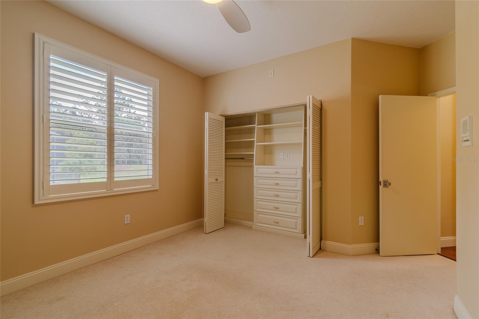 Image 61 of 74 For 4992 Augusta Avenue