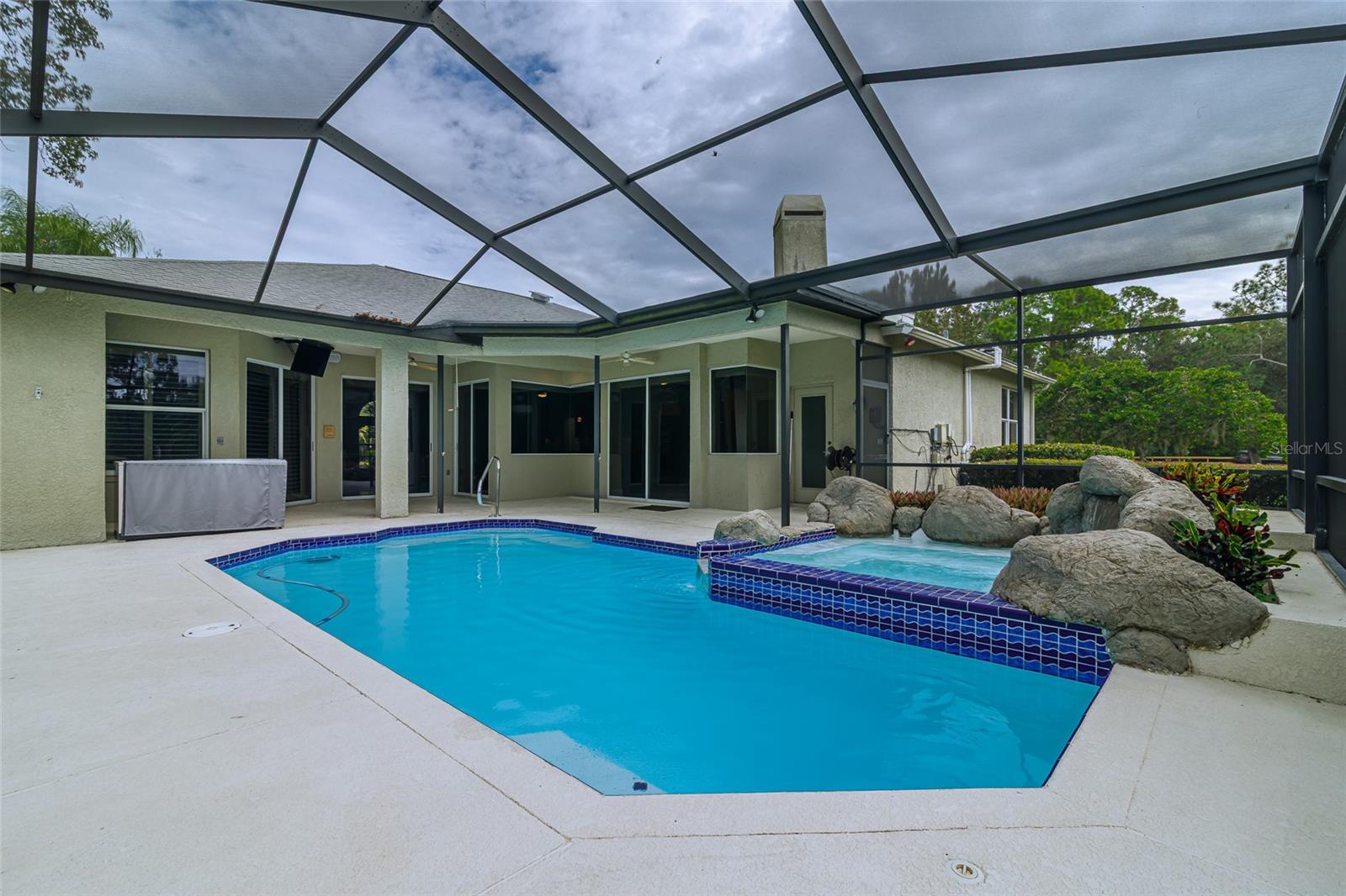 Image 69 of 74 For 4992 Augusta Avenue