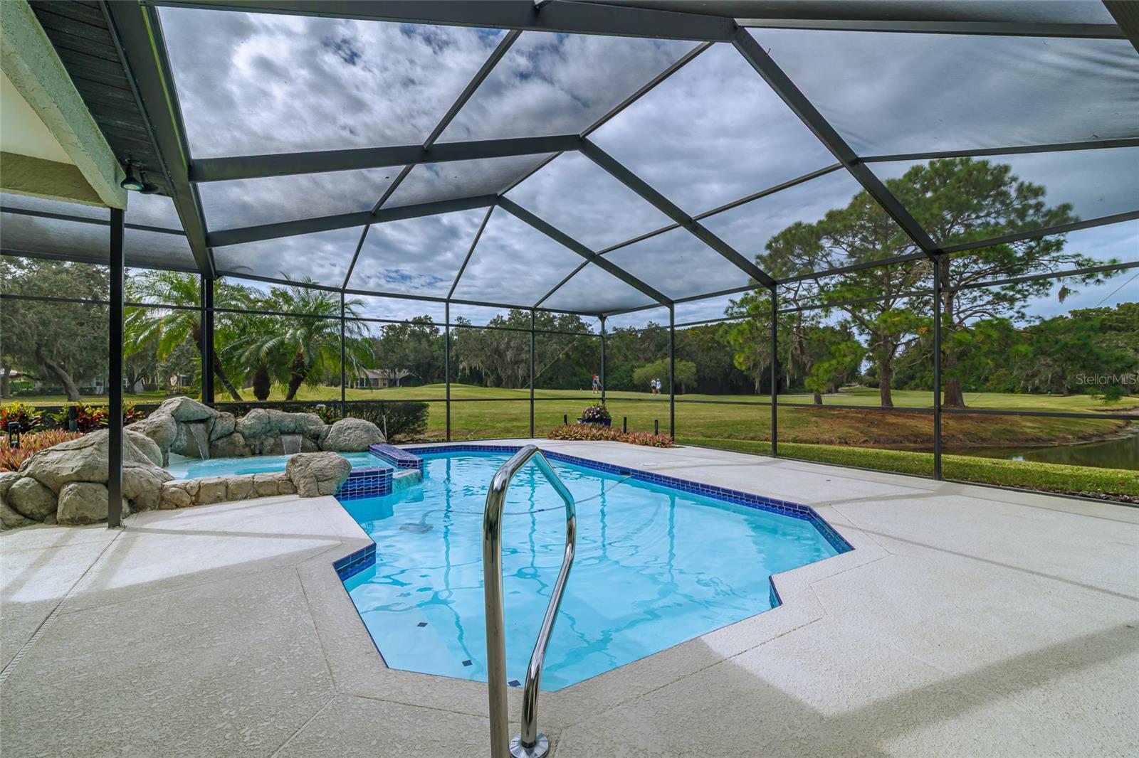 Image 72 of 74 For 4992 Augusta Avenue