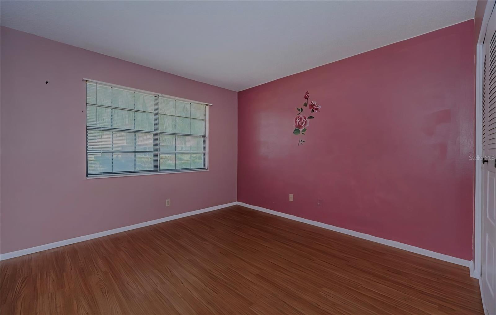 Image 30 of 41 For 19029 Us Highway 19 N 10d