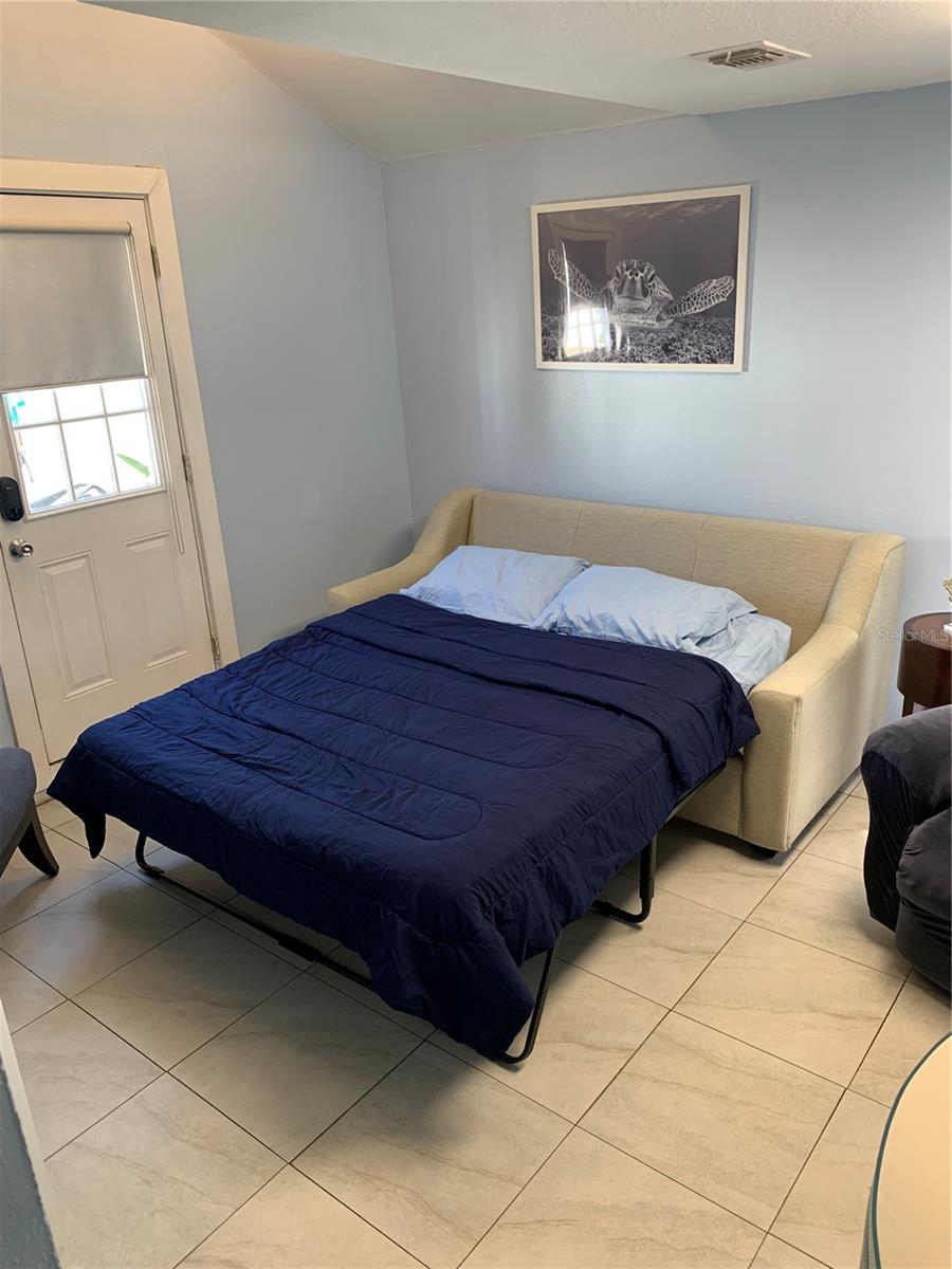 Image 9 of 11 For 1367 Michigan Avenue