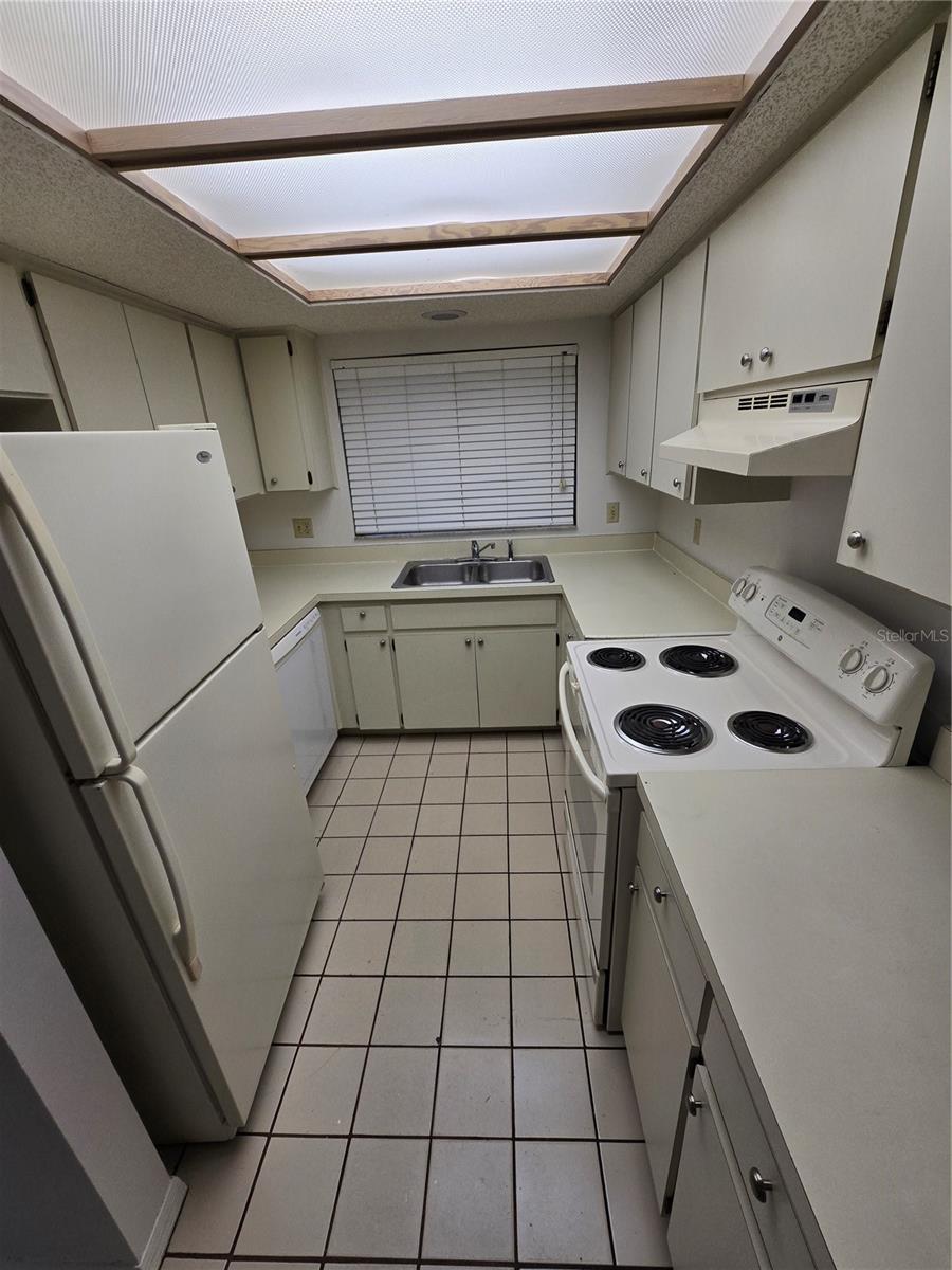 Image 2 of 12 For 5911 Idle Forest Place