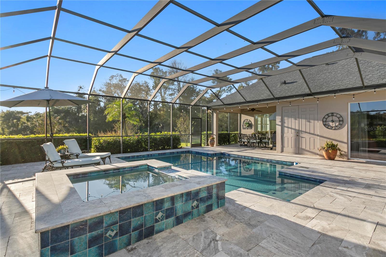 Listing photo id 33 for 15817 Sorawater Drive