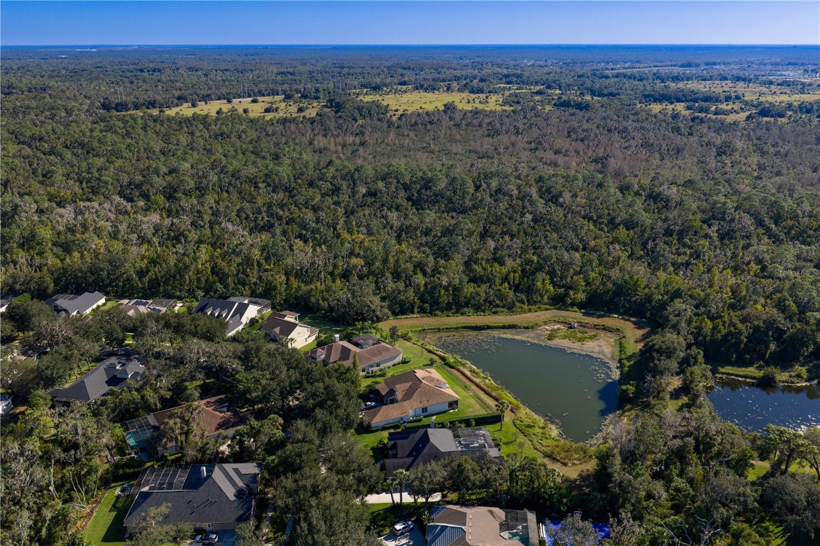 Listing photo id 38 for 15817 Sorawater Drive