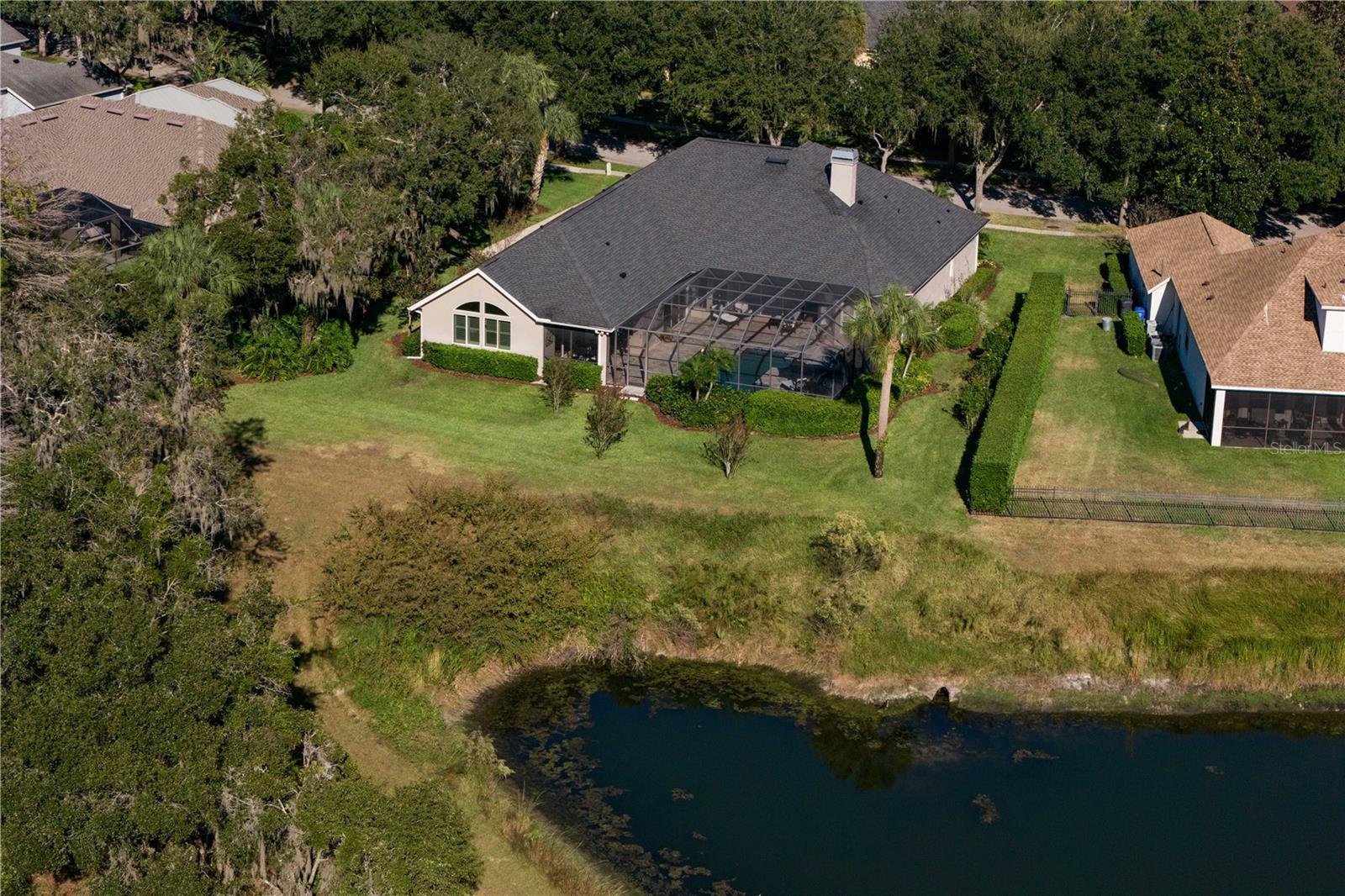 Listing photo id 39 for 15817 Sorawater Drive