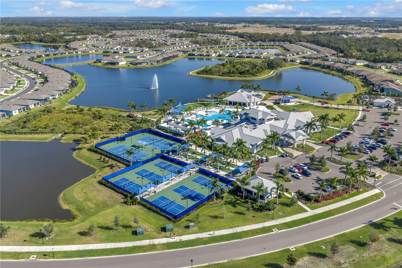 Image 39 of 41 For 10735 Spring Tide Way