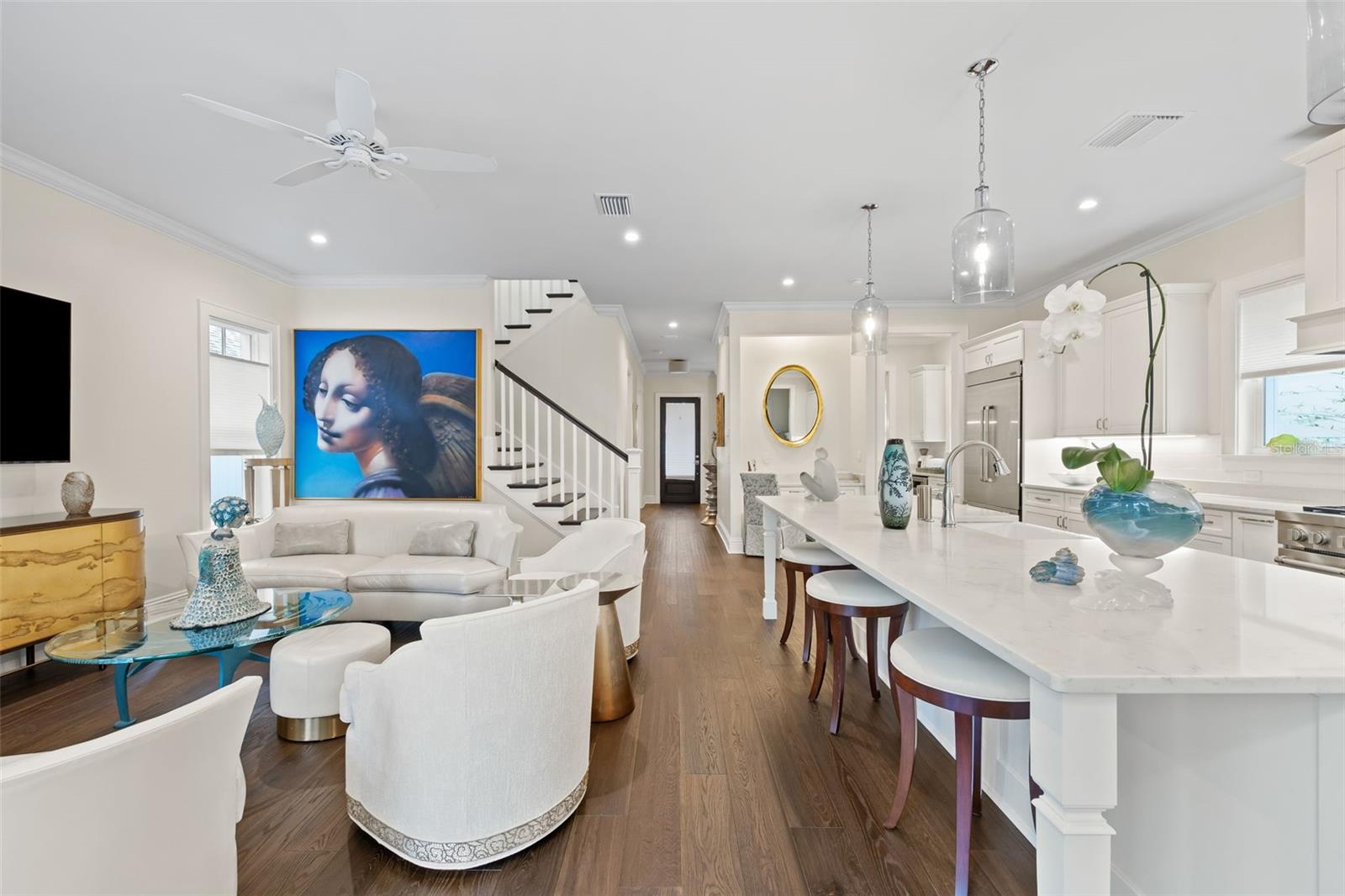 Image 11 of 59 For 319 12th Avenue Ne