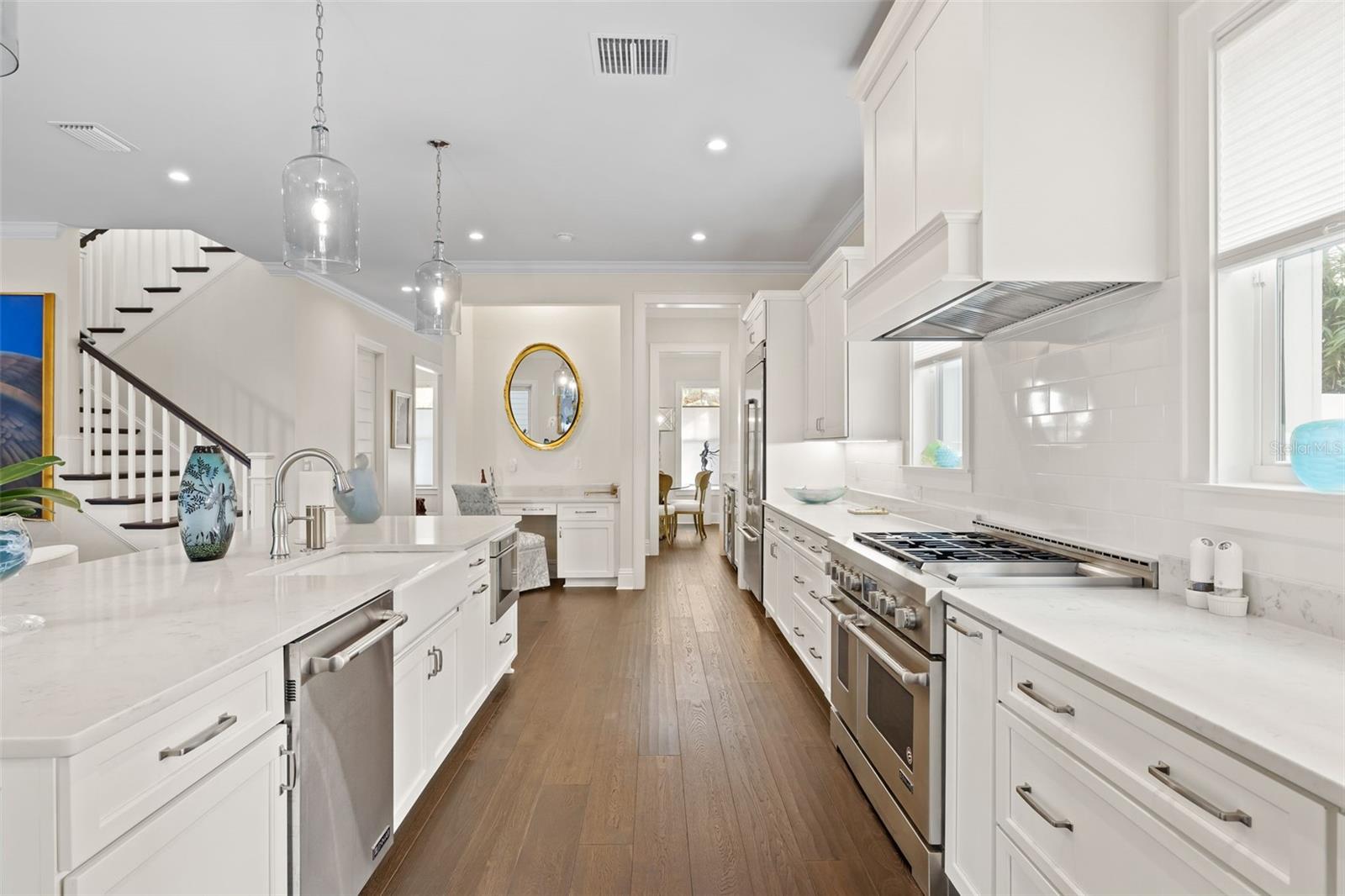 Image 15 of 59 For 319 12th Avenue Ne