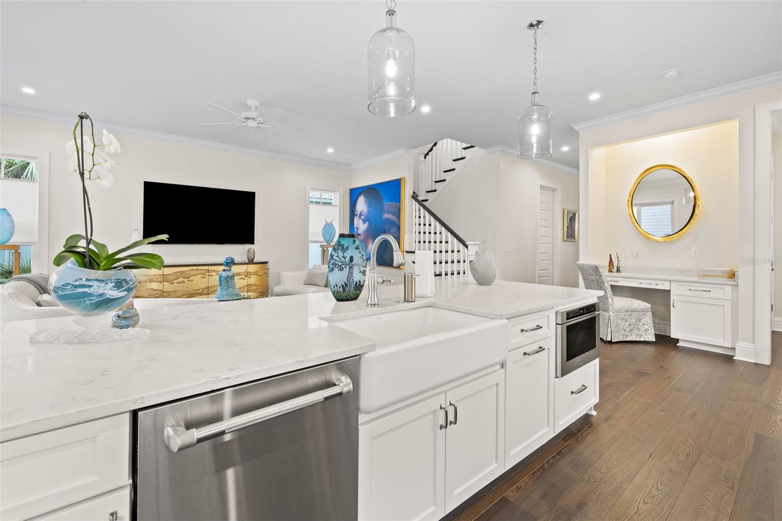 Image 20 of 59 For 319 12th Avenue Ne