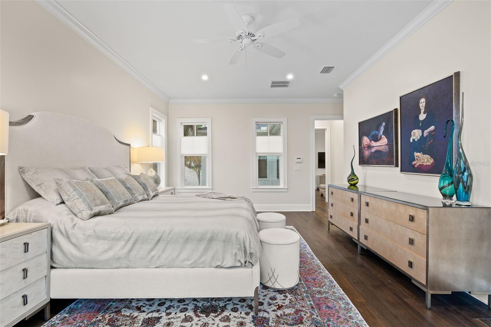 Image 32 of 59 For 319 12th Avenue Ne