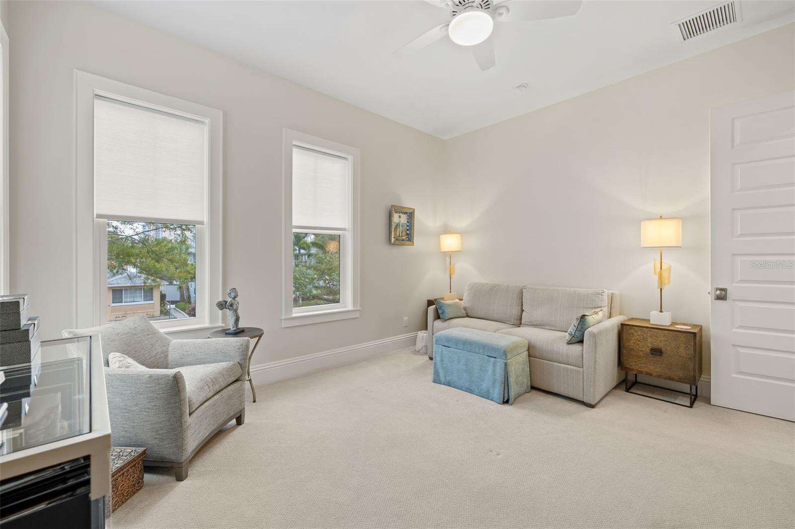 Image 43 of 59 For 319 12th Avenue Ne