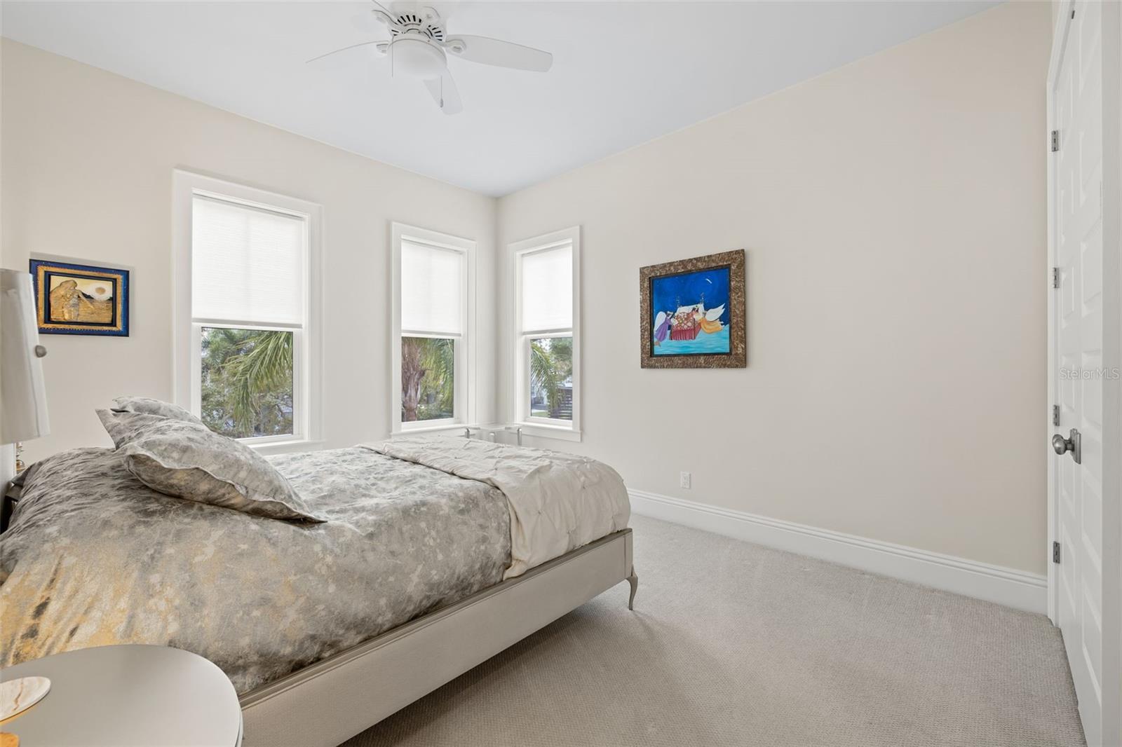 Image 44 of 59 For 319 12th Avenue Ne