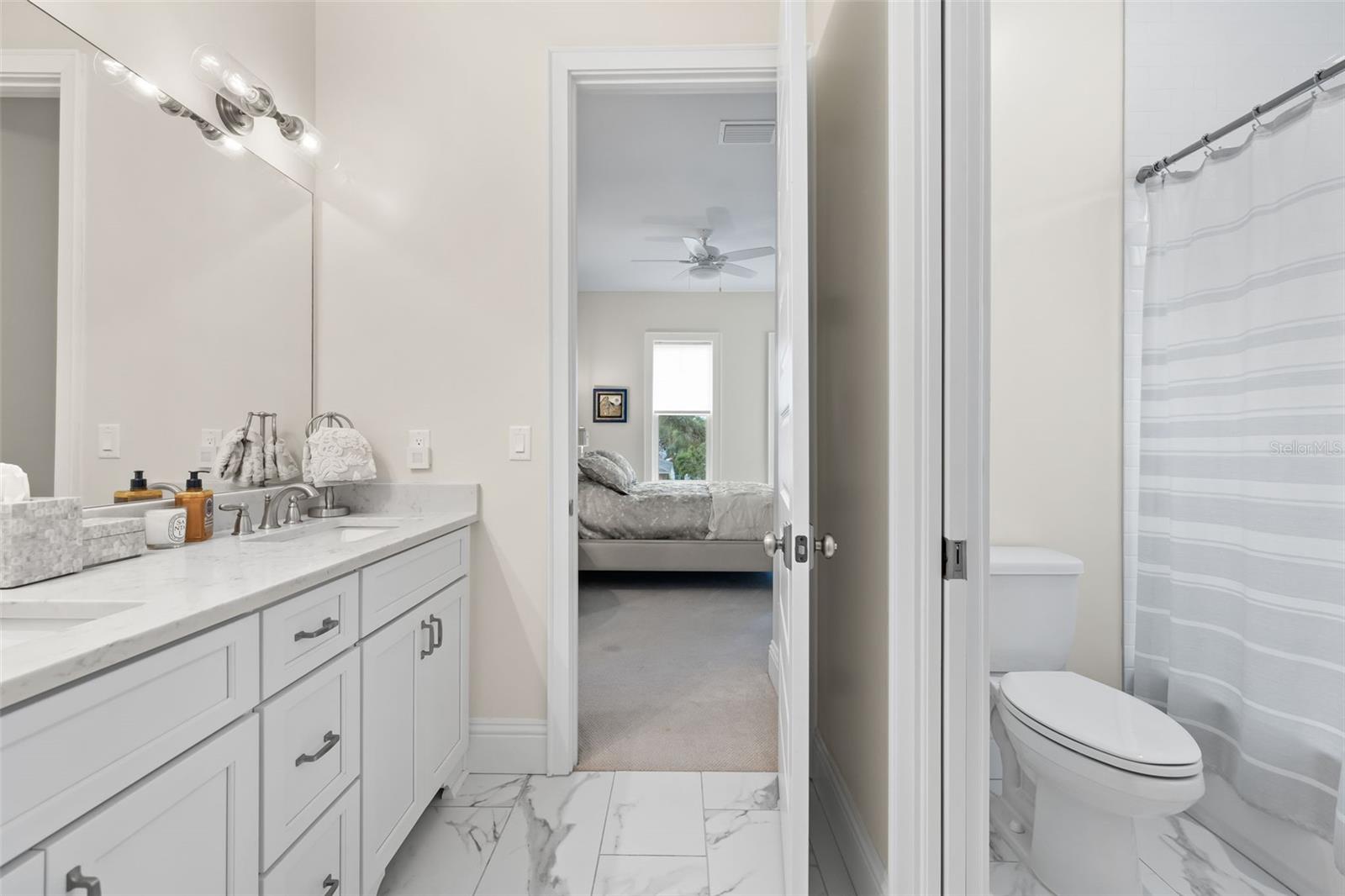 Image 47 of 59 For 319 12th Avenue Ne