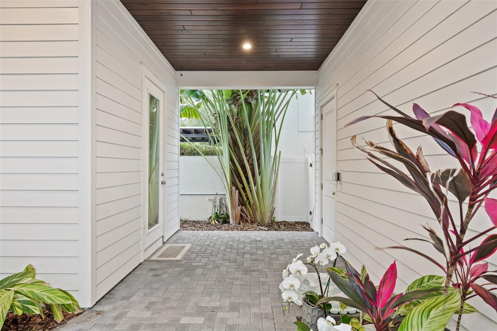 Image 57 of 59 For 319 12th Avenue Ne