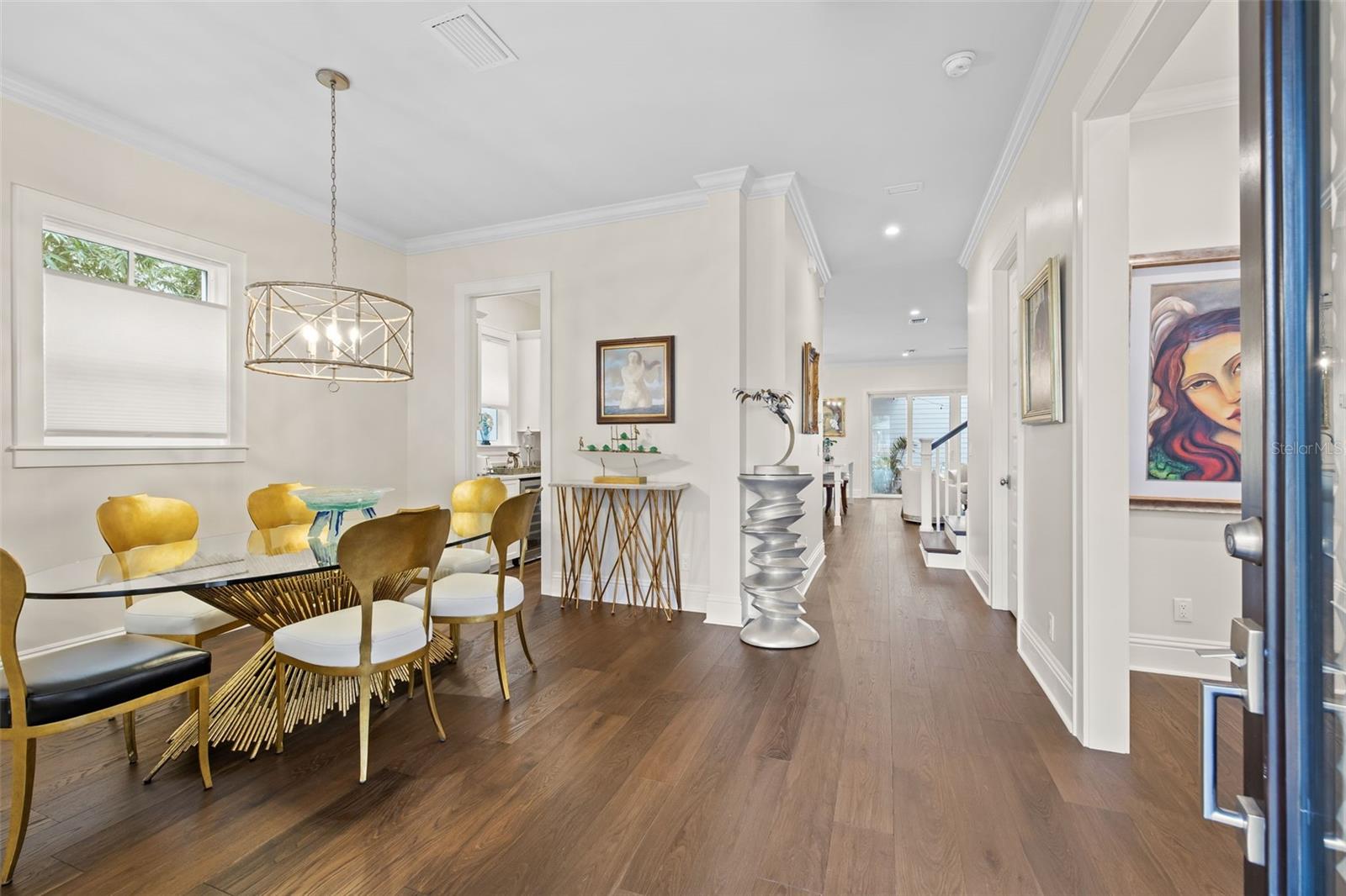 Image 6 of 59 For 319 12th Avenue Ne