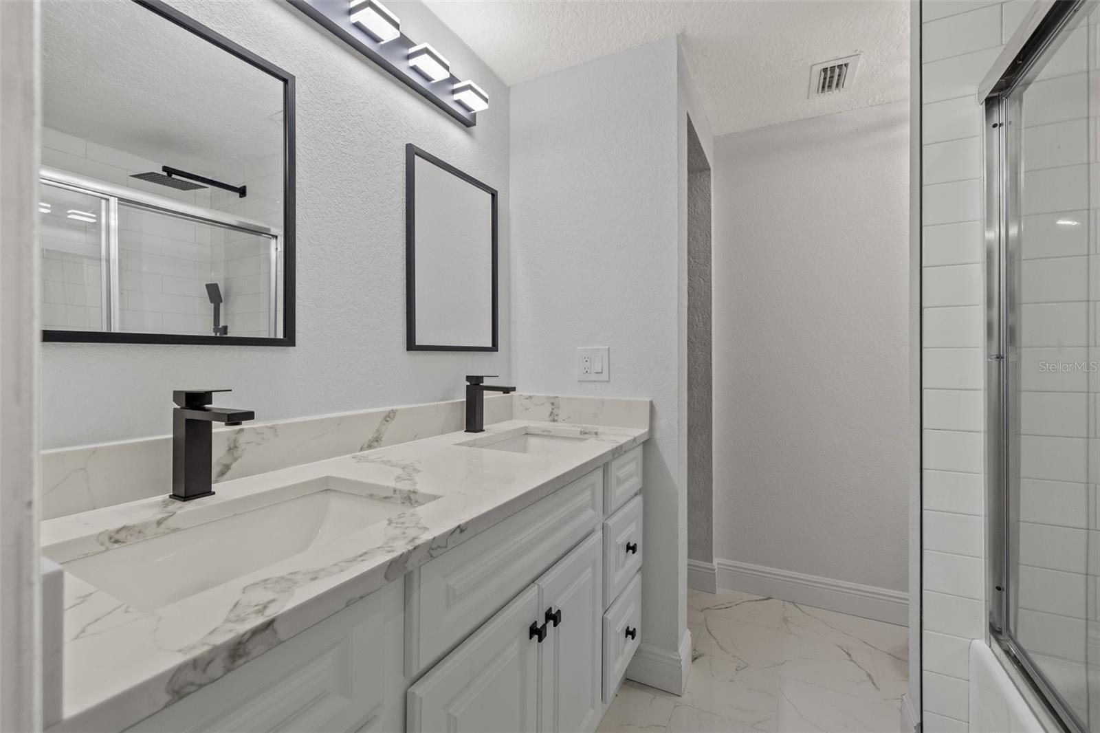 Image 17 of 26 For 12411 Titus Court 12411